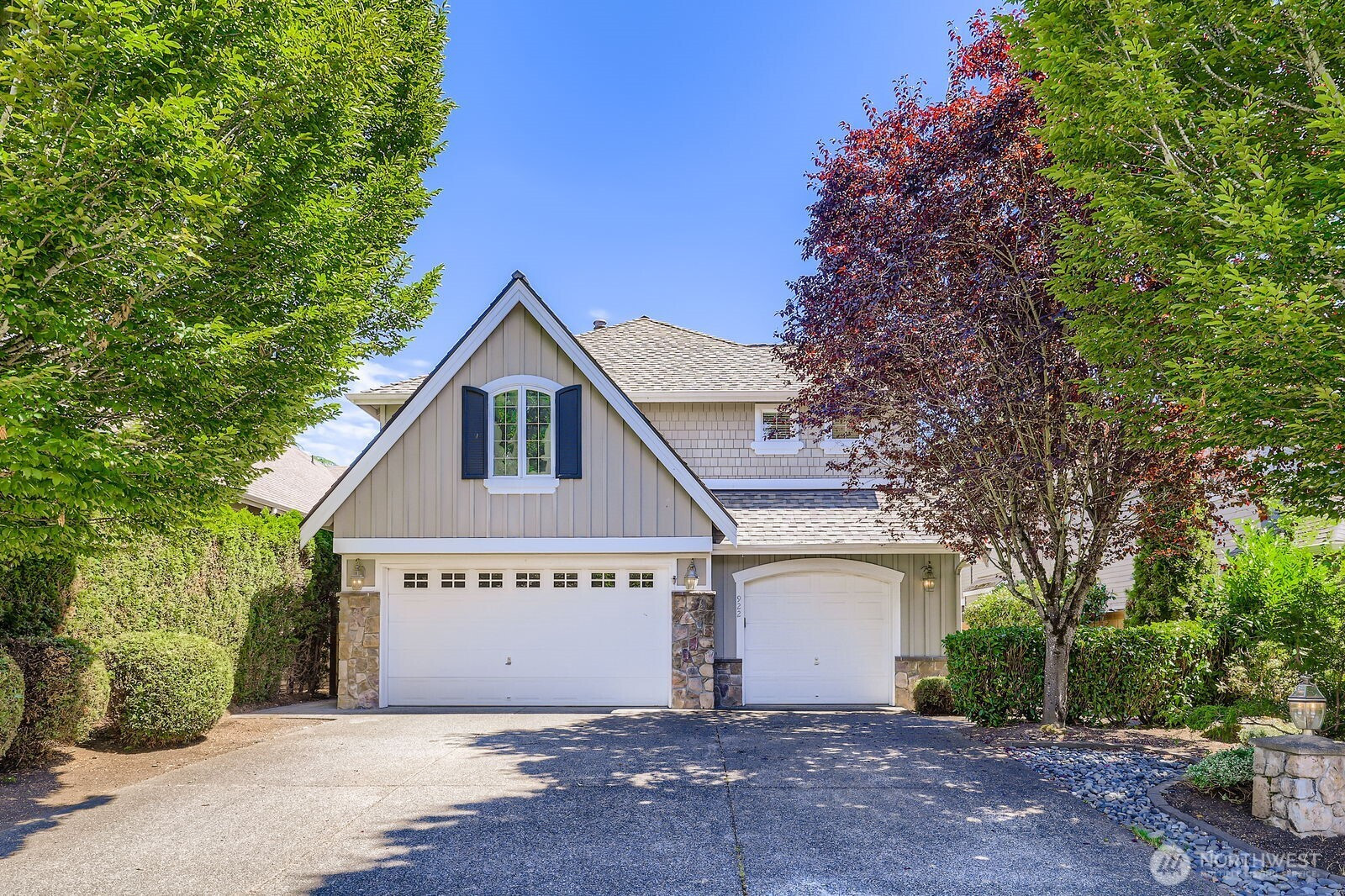 922 274th Place SE, Sammamish, WA 98075