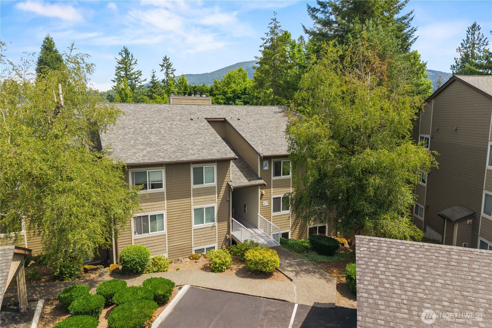 200 Mt Park Boulevard SW, Issaquah, WA 98027
