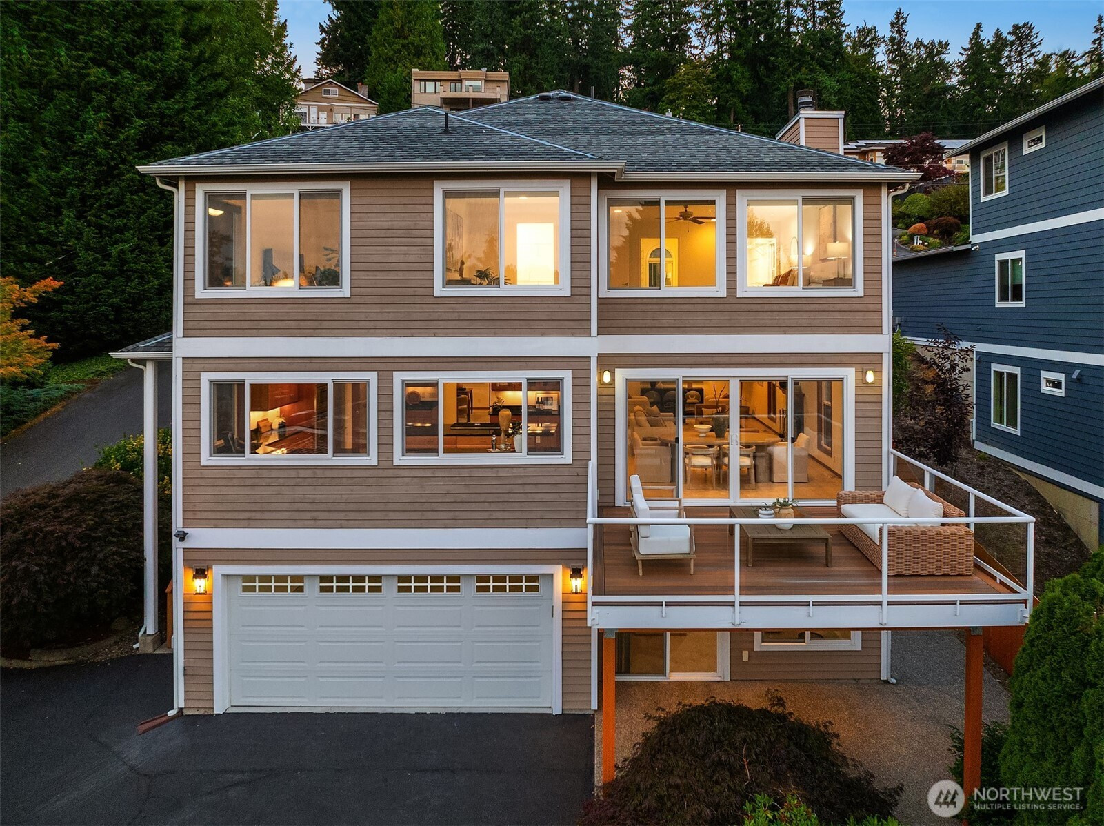 8533 NE Juanita Dr (Private Lane), Kirkland, WA 98034
