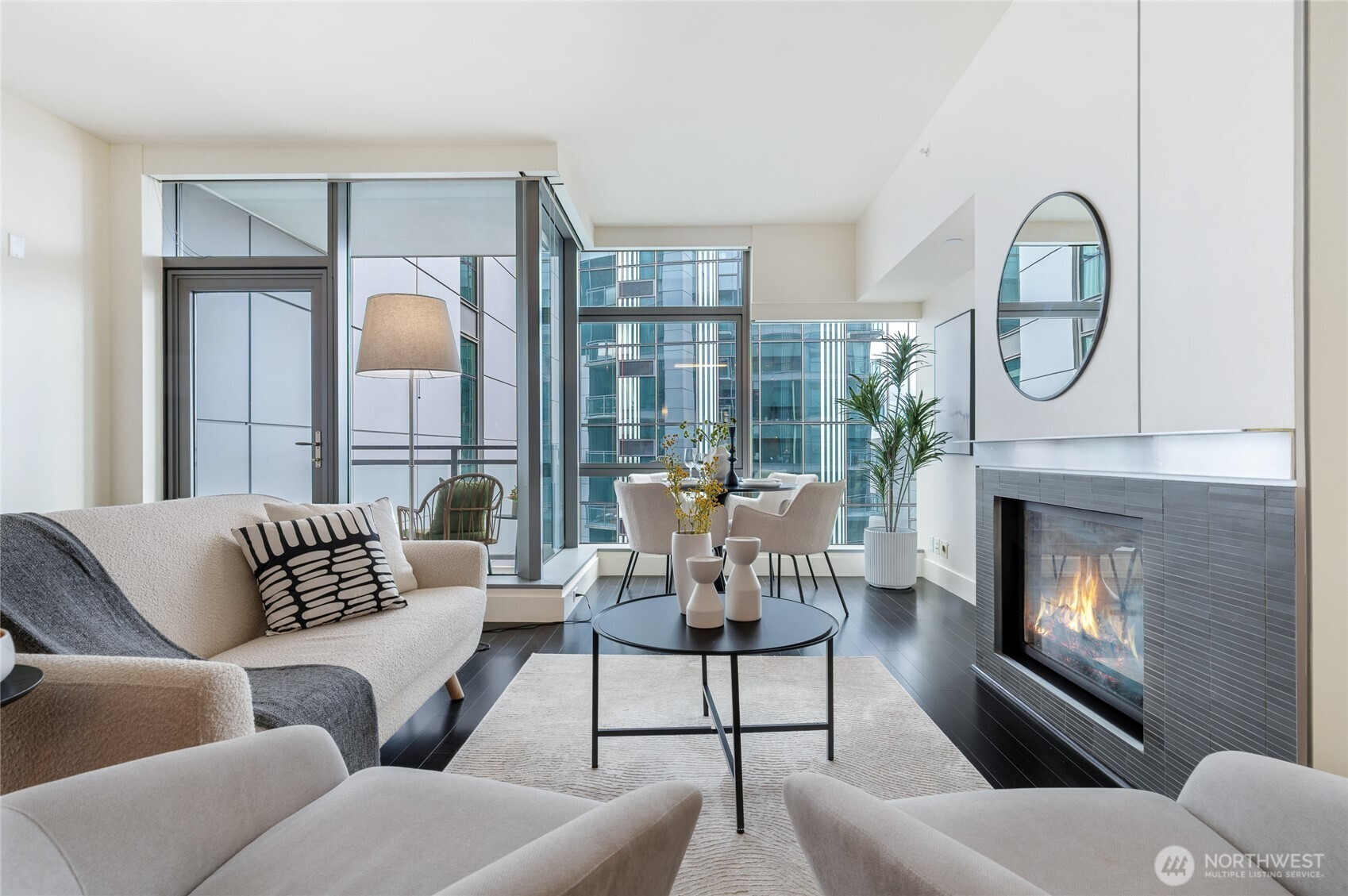 820 Blanchard Street, Seattle, WA 98121