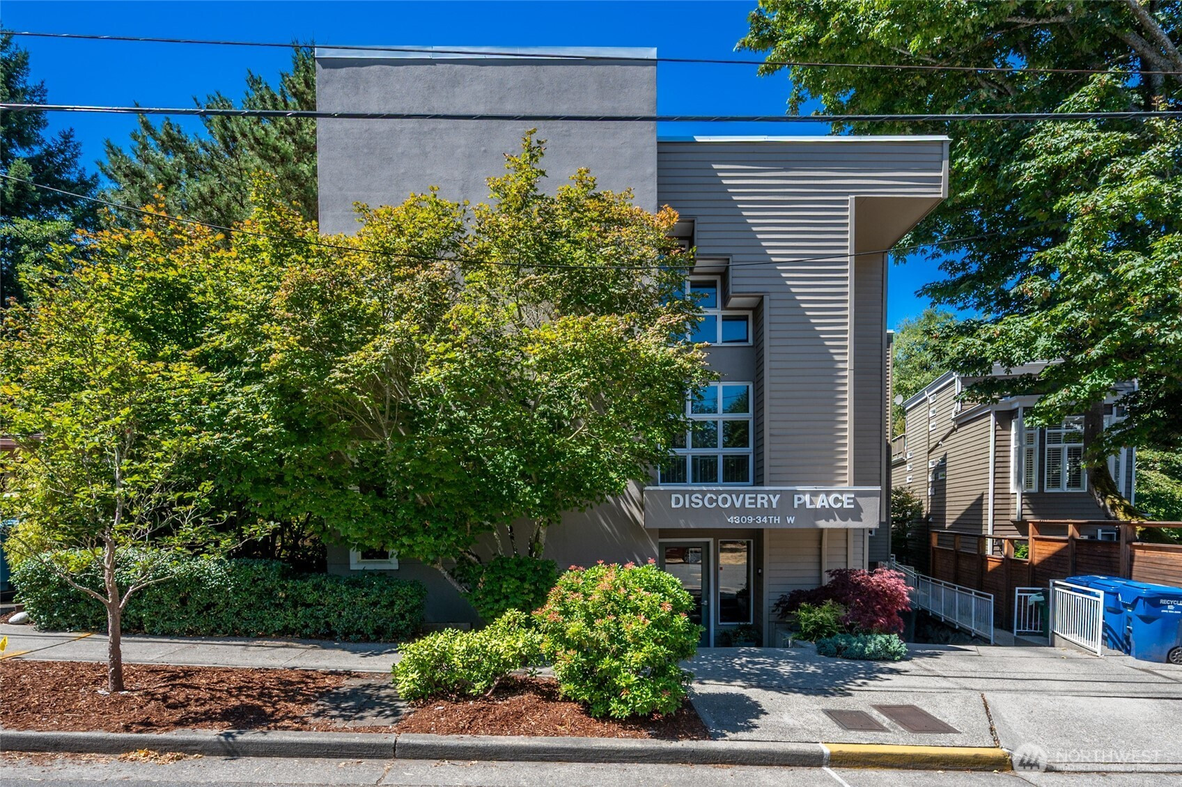 4309 34th Avenue W, Seattle, WA 98199