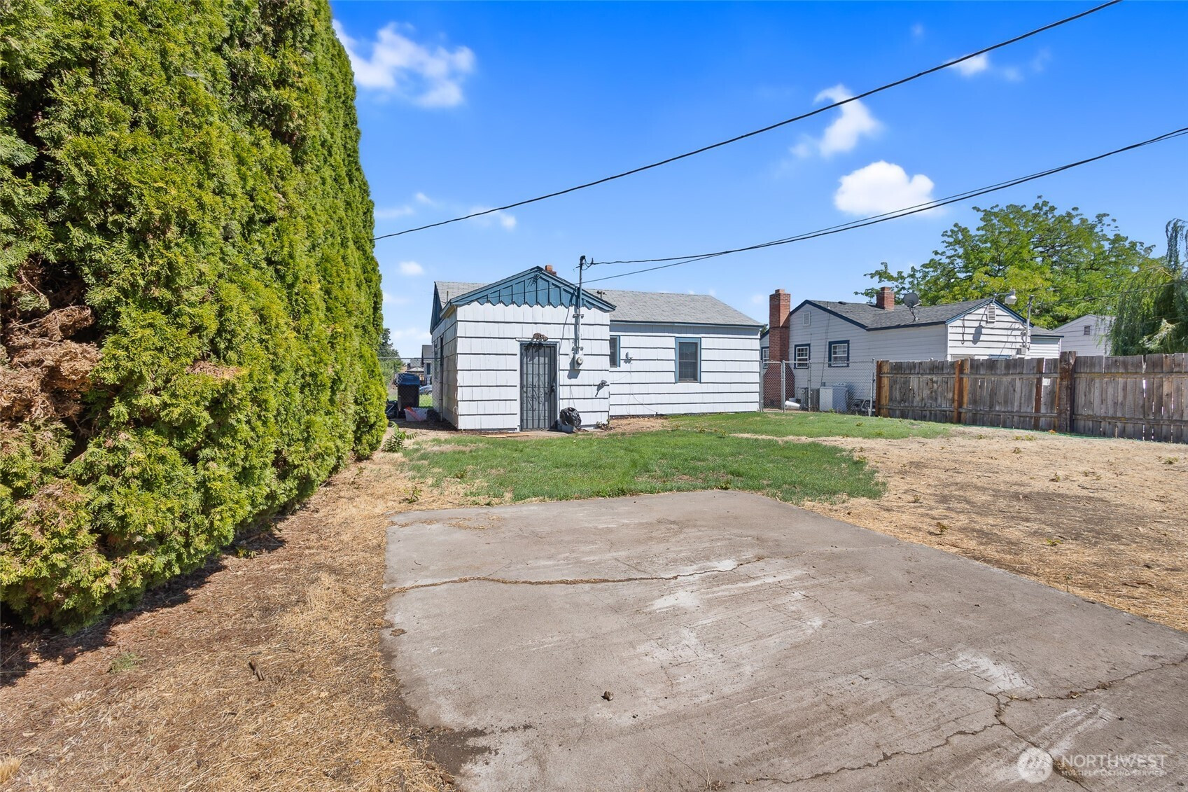 1004 S 2nd Avenue, Yakima, WA 98902