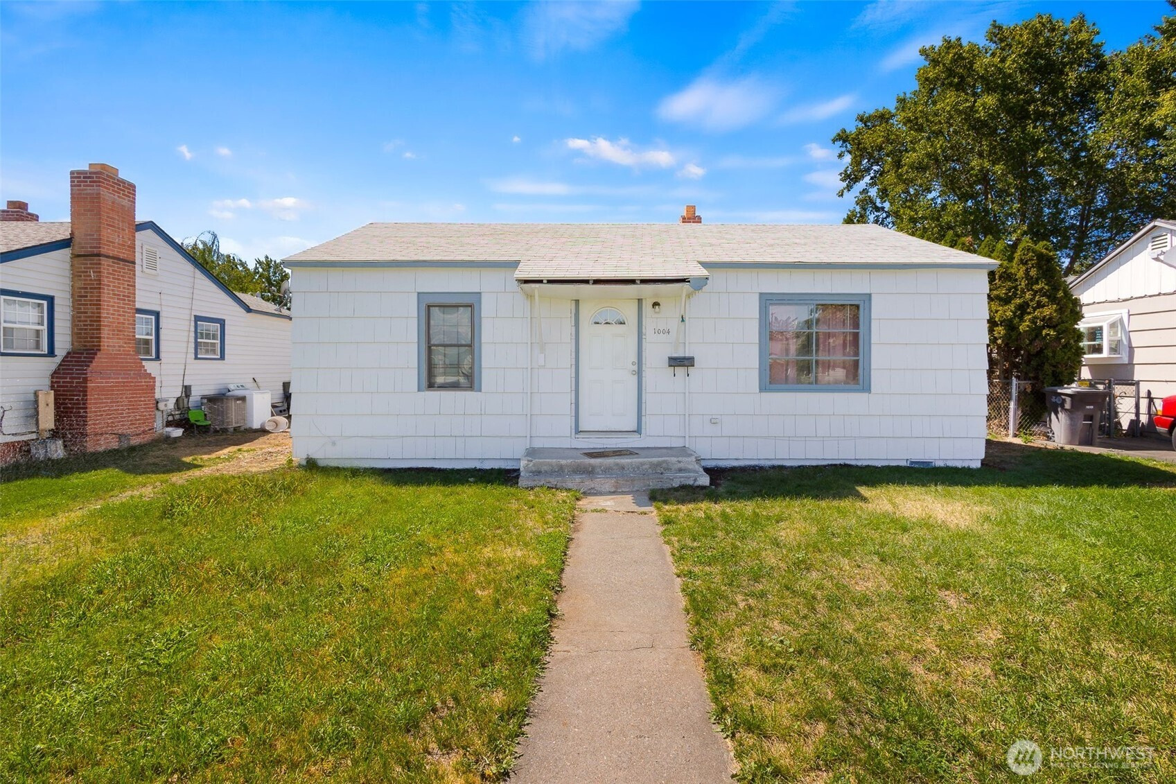 1004 S 2nd Avenue, Yakima, WA 98902