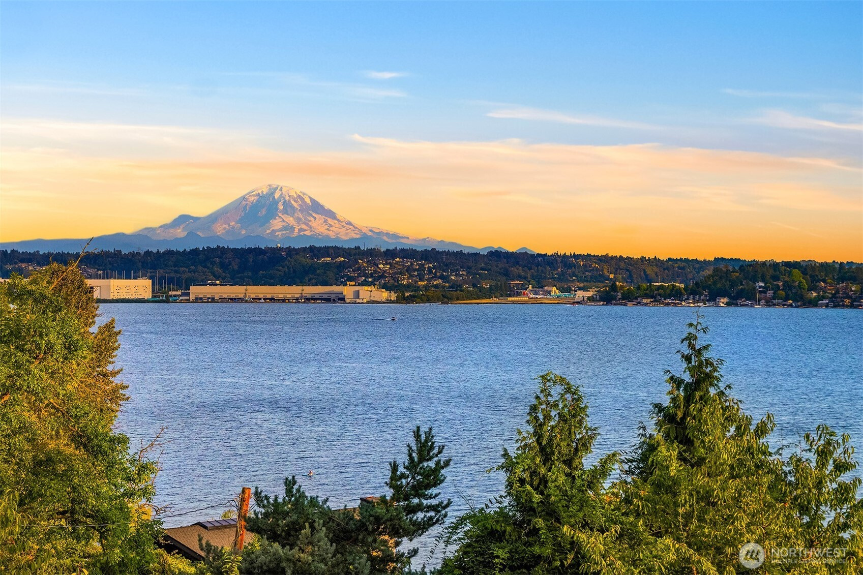 8243 W Mercer Way, Mercer Island, WA 98040
