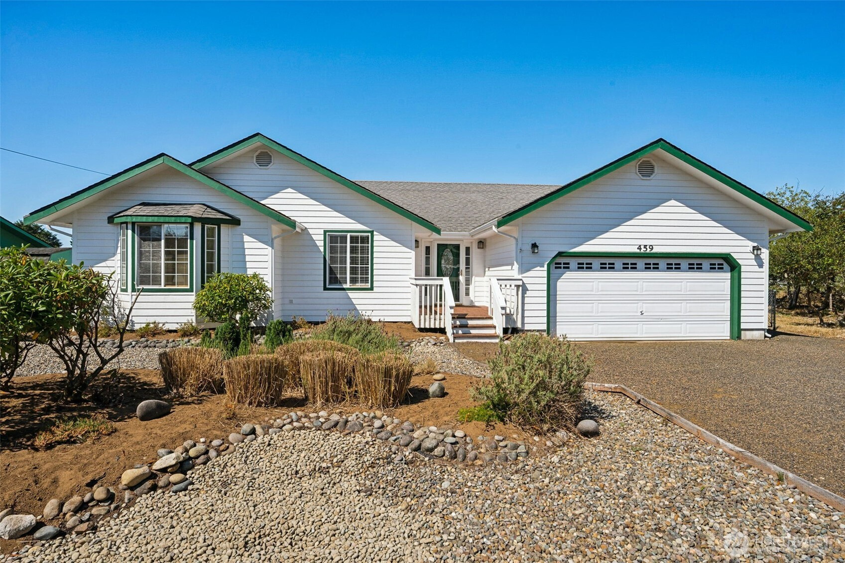 459 Octopus Avenue NE, Ocean Shores, WA 98569