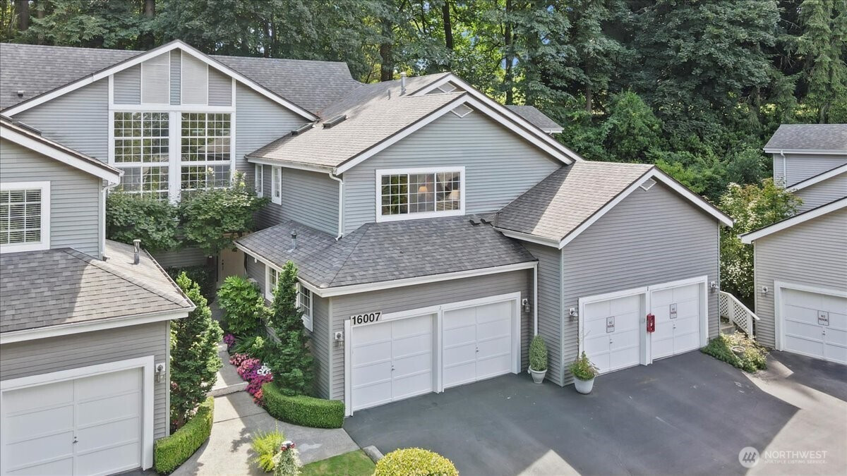 16007 67th Lane NE, Kenmore, WA 98028