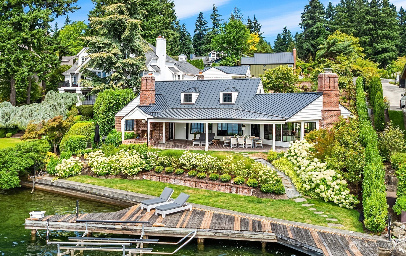 11 Enatai Drive, Bellevue, WA 98004