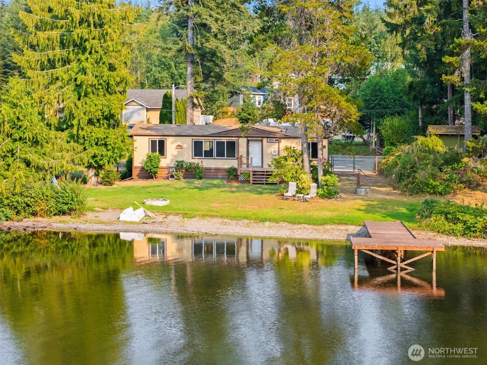 1171 E Trails End Drive, Belfair, WA 98528