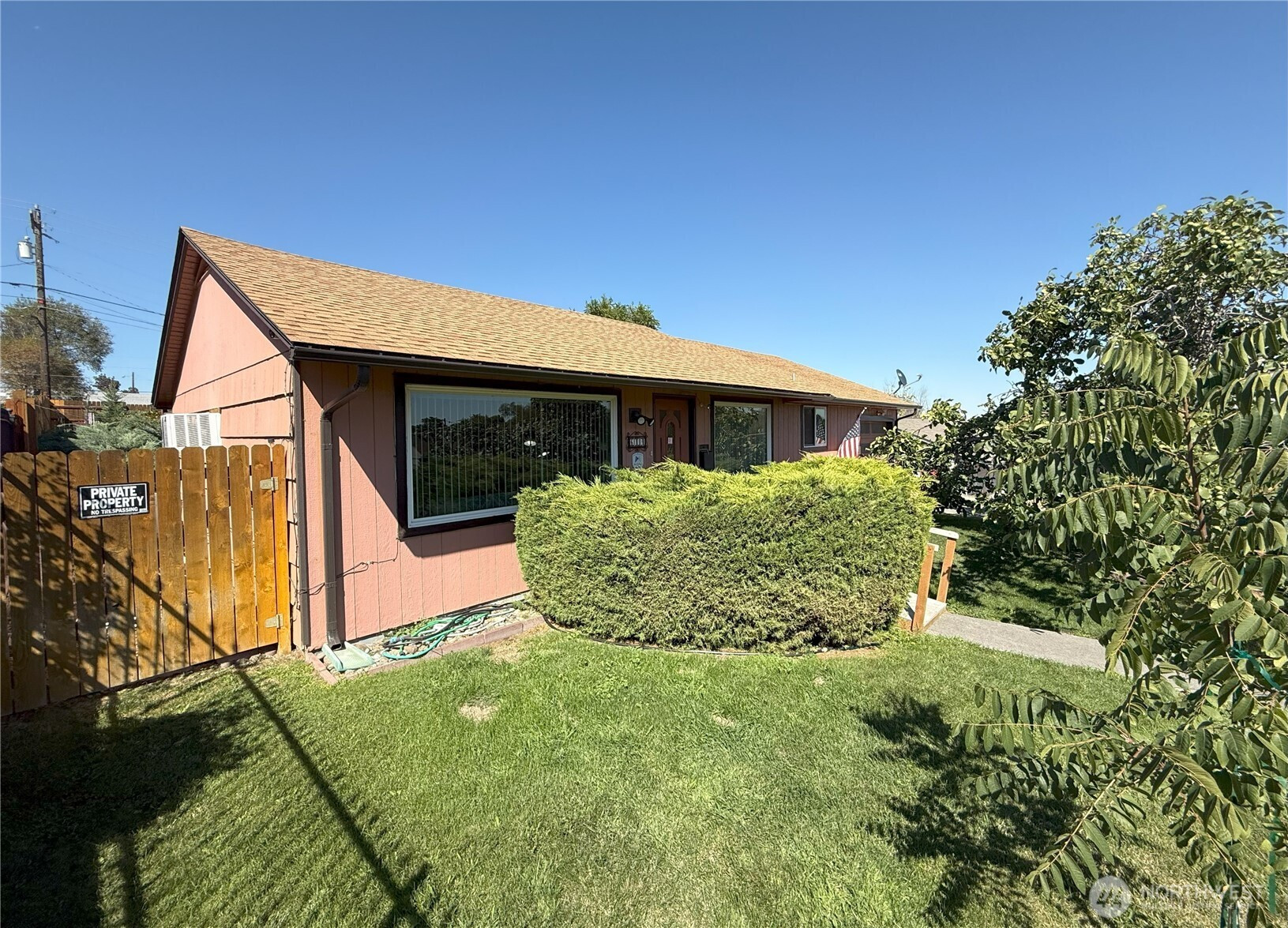 614 W Loop Drive, Moses Lake, WA 98837