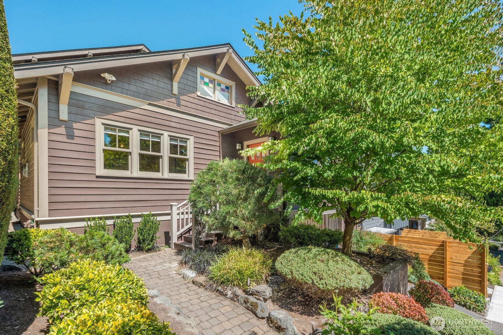 2614 E Roy Street, Seattle, WA 98112