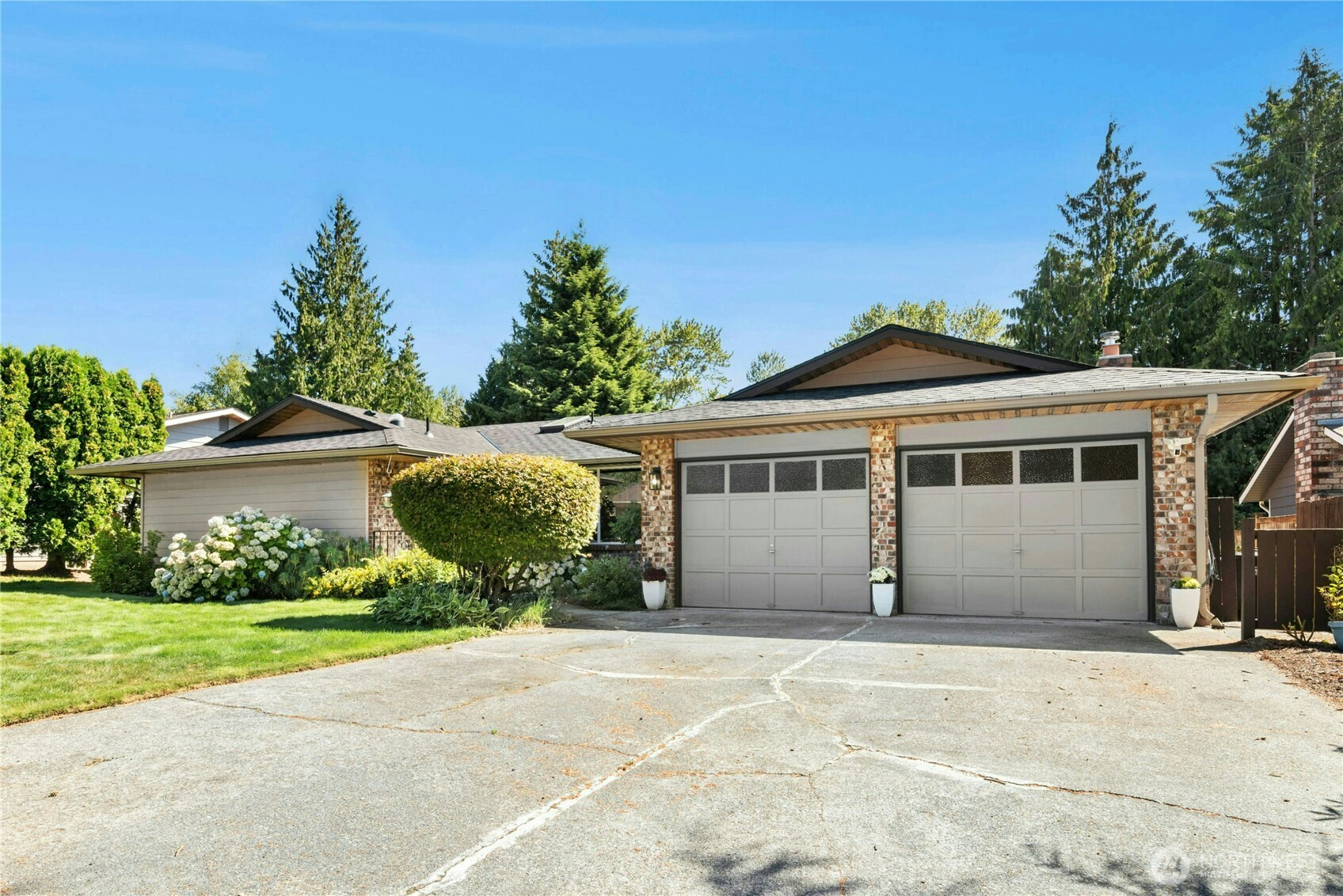 9215 10TH Avenue NE, Everett, WA 98208