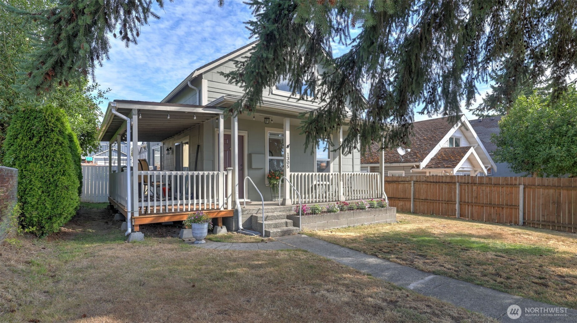 1305 E Fairbanks Street, Tacoma, WA 98404