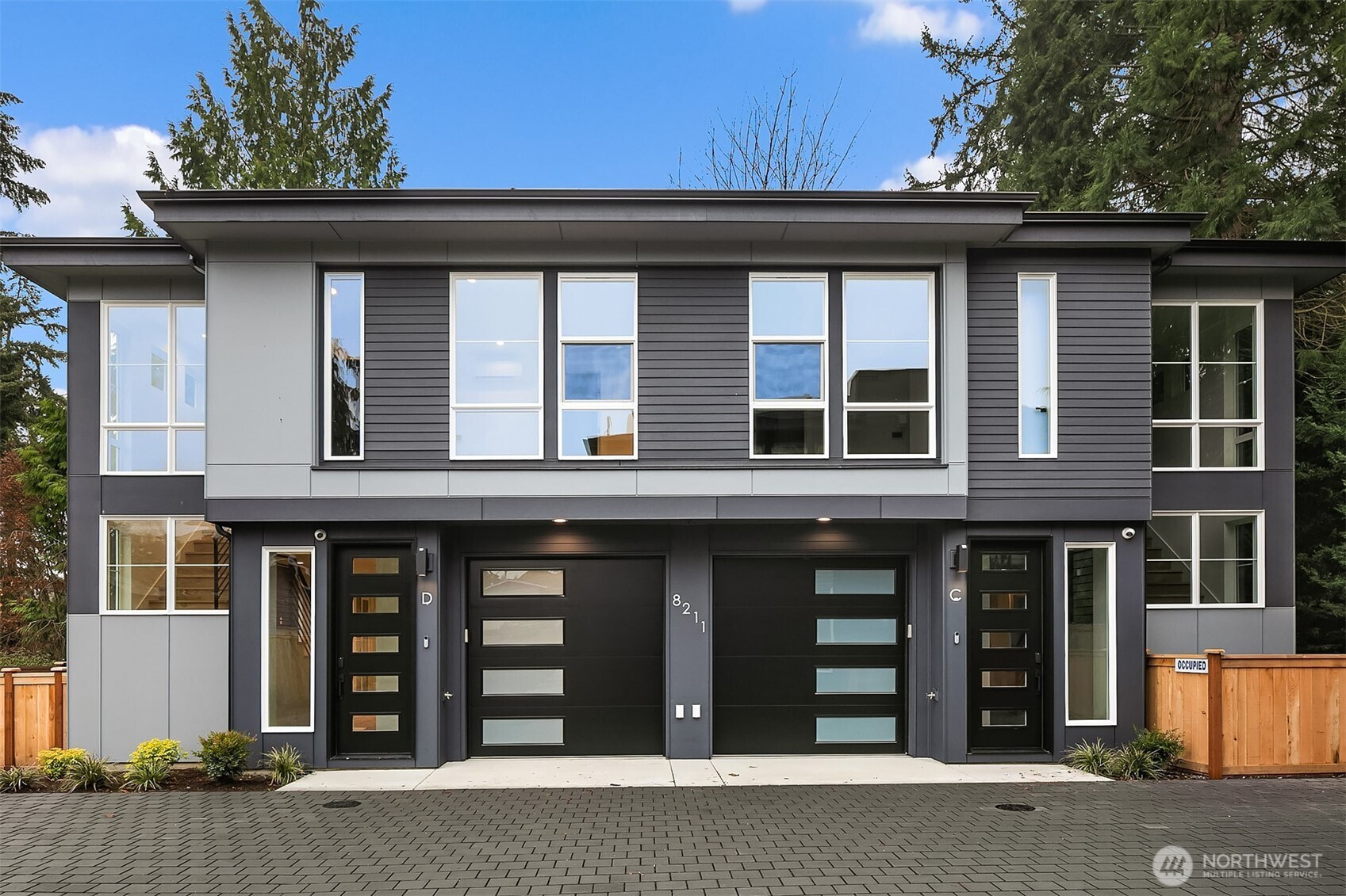 8211 NE 124th Street, Kirkland, WA 98034