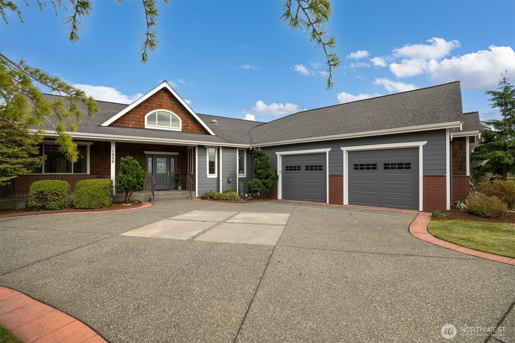 1858 Emerald Way, Lynden, WA 98264