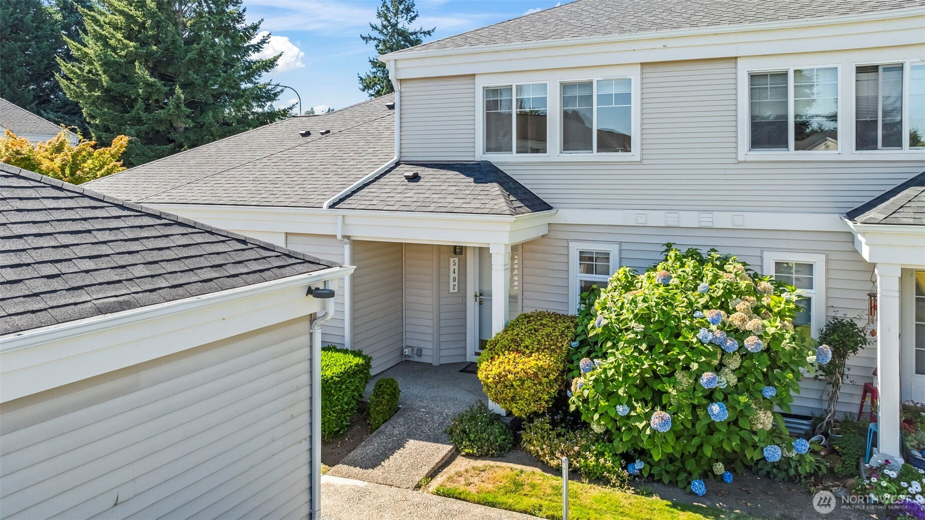 5402 S 237th Place, Kent, WA 98032
