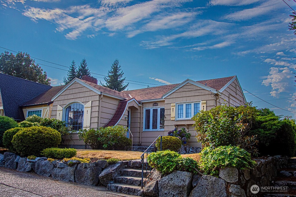 2149 5th Street, Bremerton, WA 98312