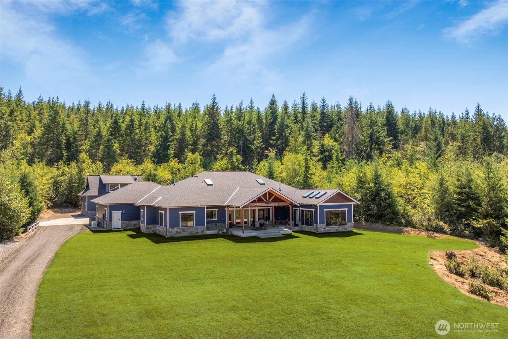 11753 NW Pioneer Road, Seabeck, WA 98380