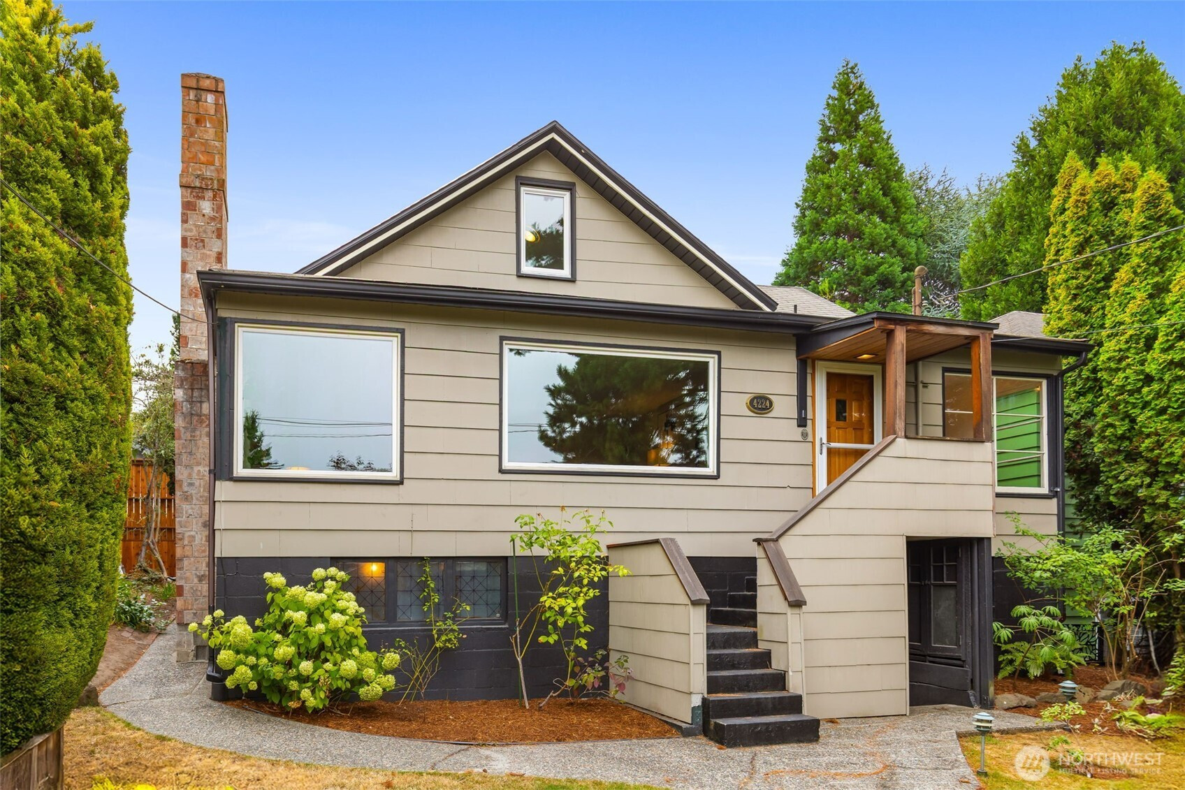 4224 3rd Avenue NW, Seattle, WA 98107