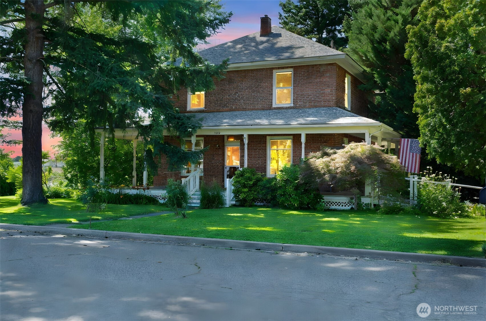 1002 Sherman Ave, Prosser, WA 99350