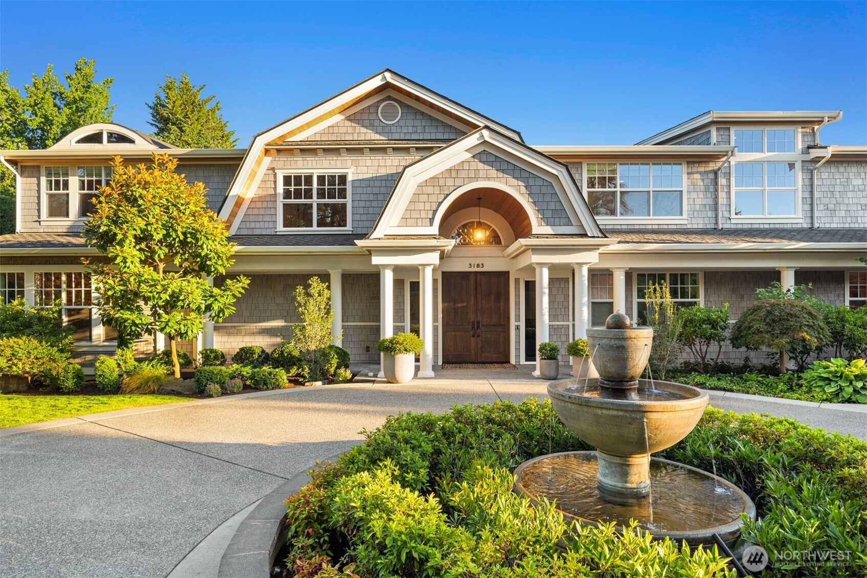 3183 95th Place NE, Clyde Hill, WA 98004