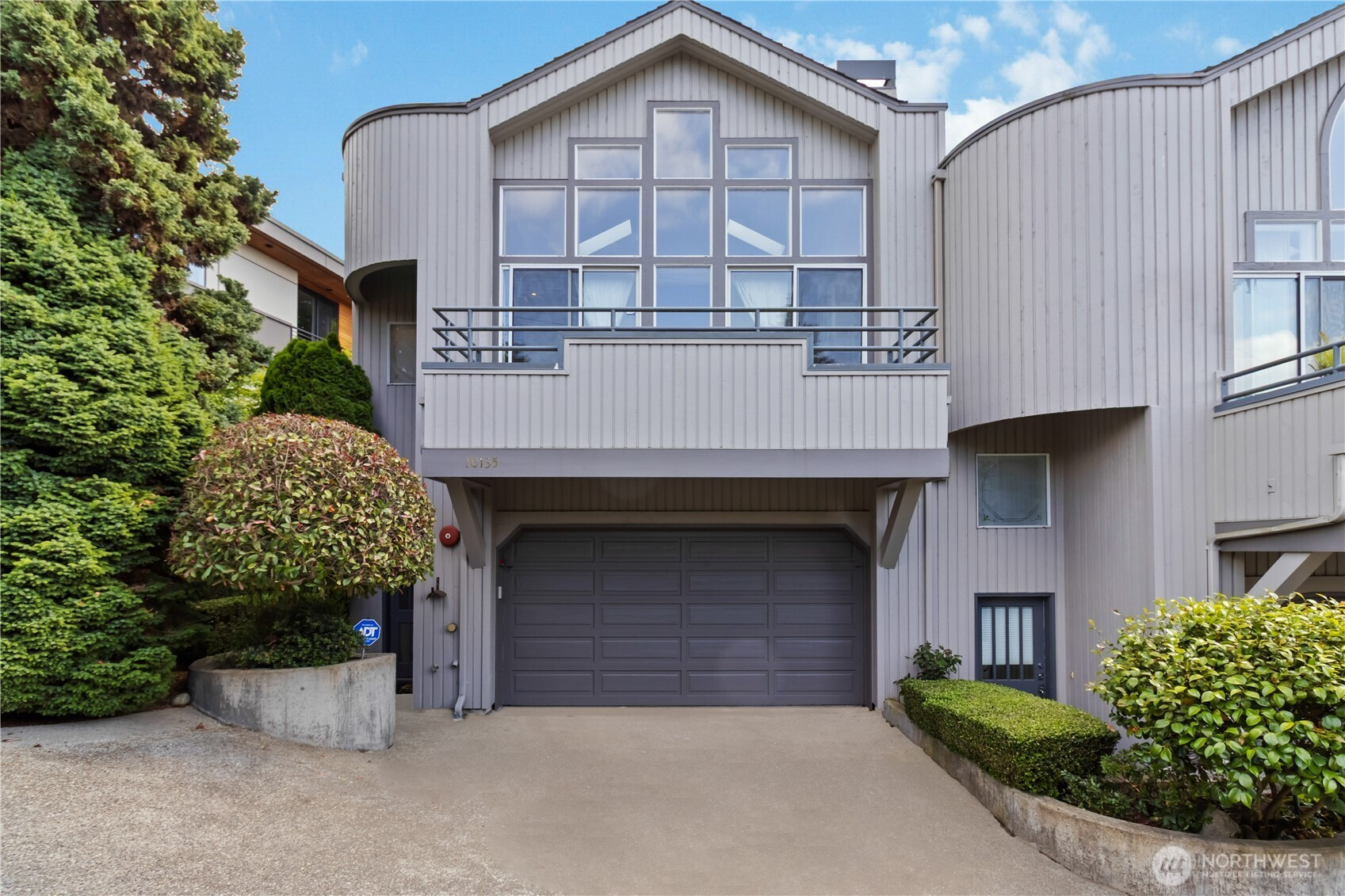 10135 NE 64th Street, Kirkland, WA 98033