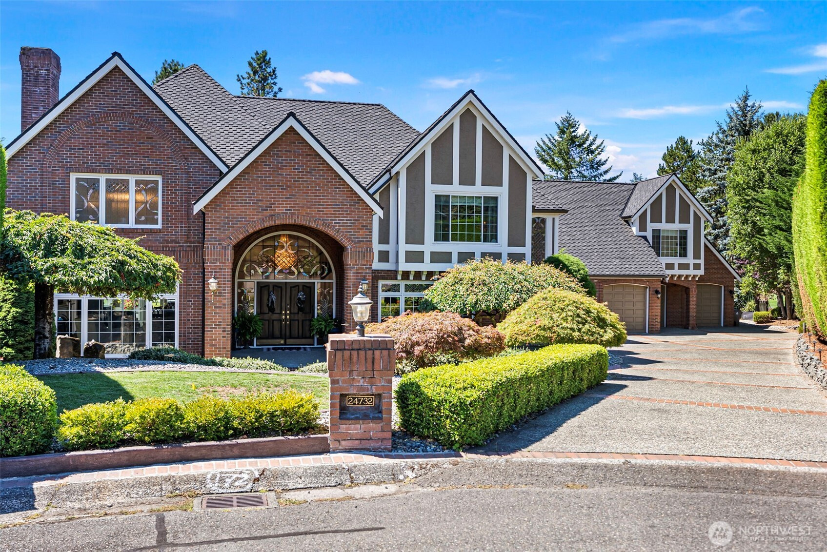 24732 142nd Avenue SE, Kent, WA 98042