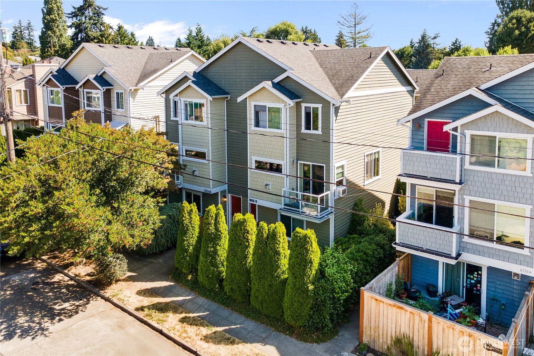 6720 14th Avenue NW, Seattle, WA 98117