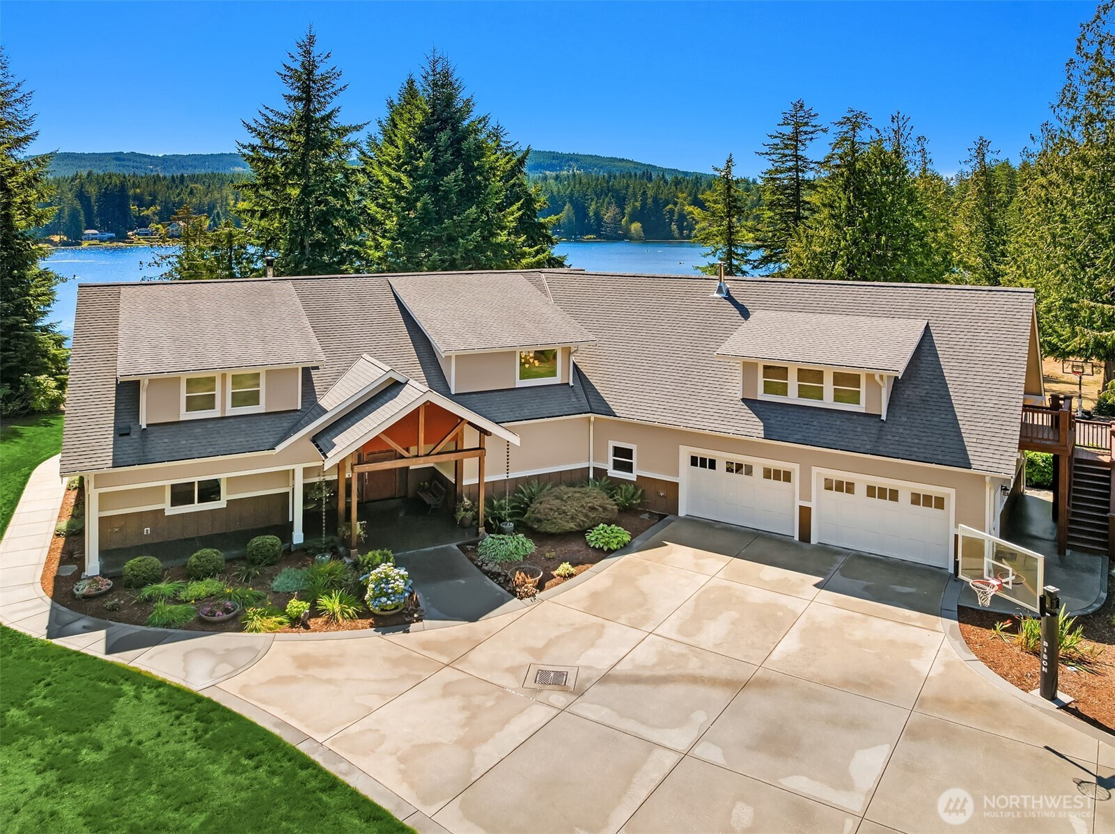 8725 NW Holly Road, Bremerton, WA 98312