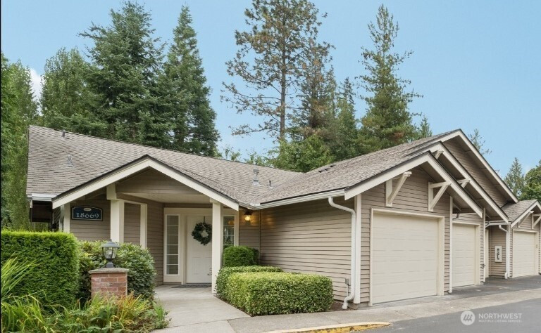 18669 NE 55th Way, Redmond, WA 98052