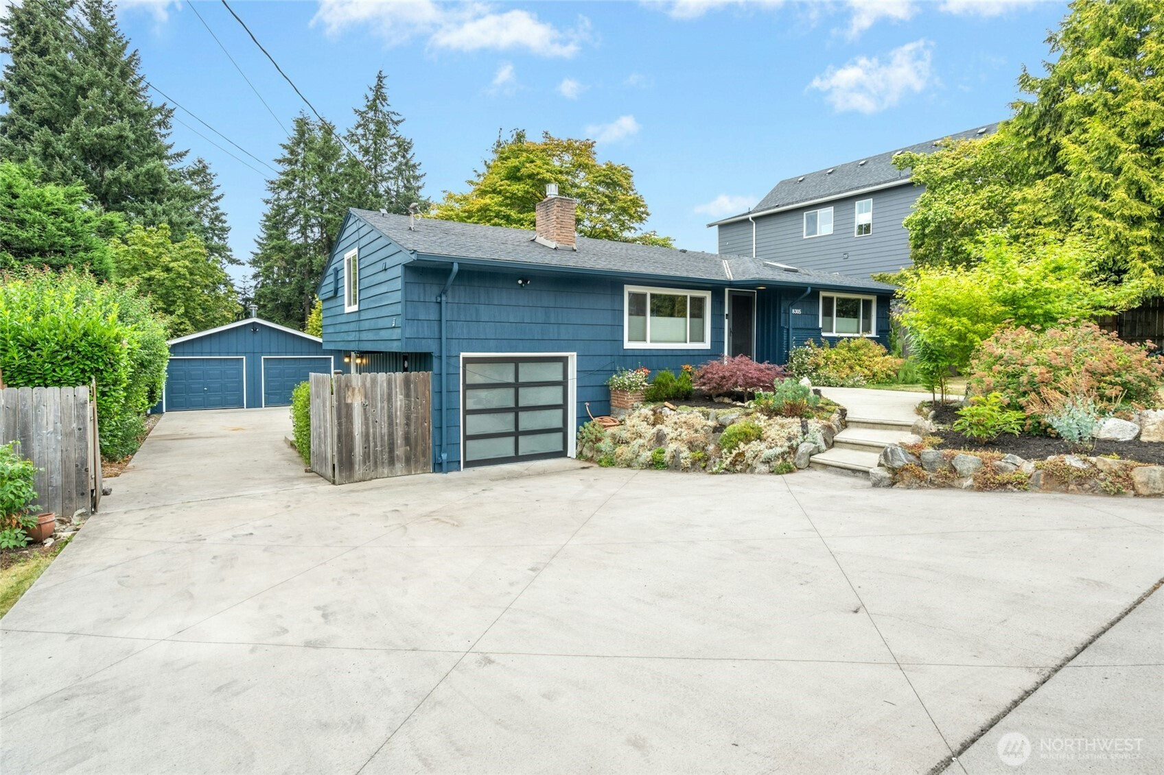8305 224th Street SW, Edmonds, WA 98026