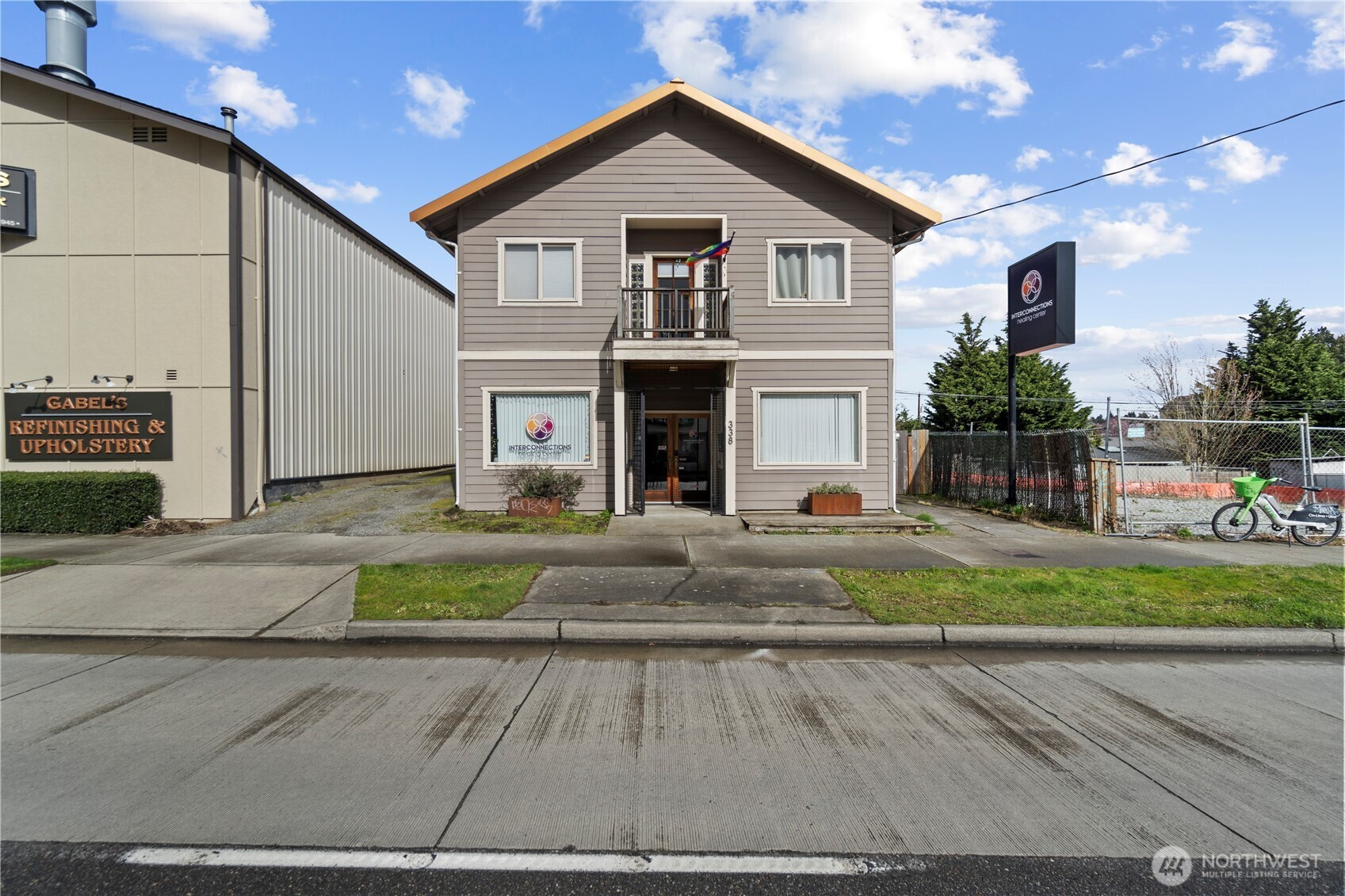 338 NW 85th St, Seattle, WA 98117