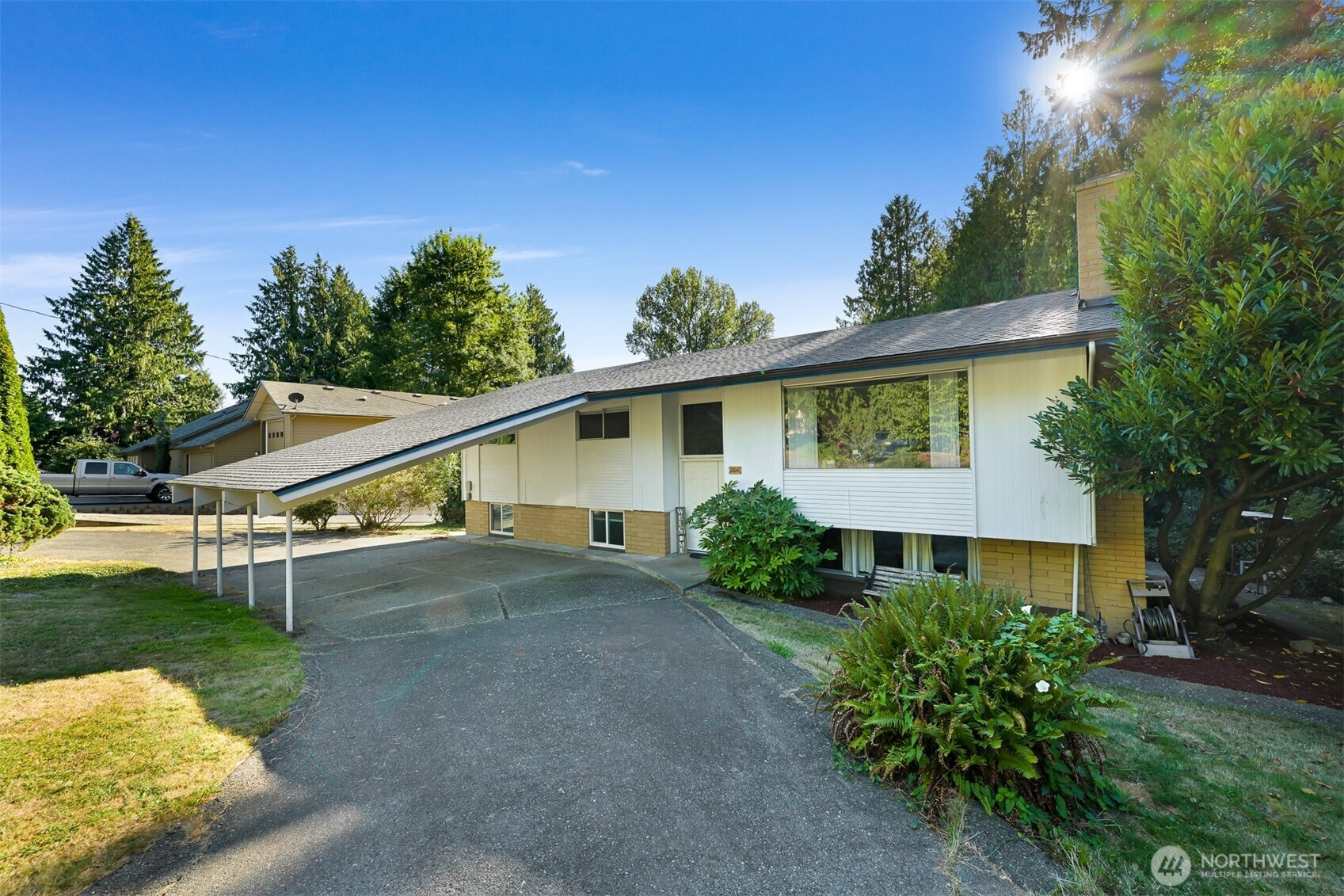 2011 Windsor Drive, Mount Vernon, WA 98273