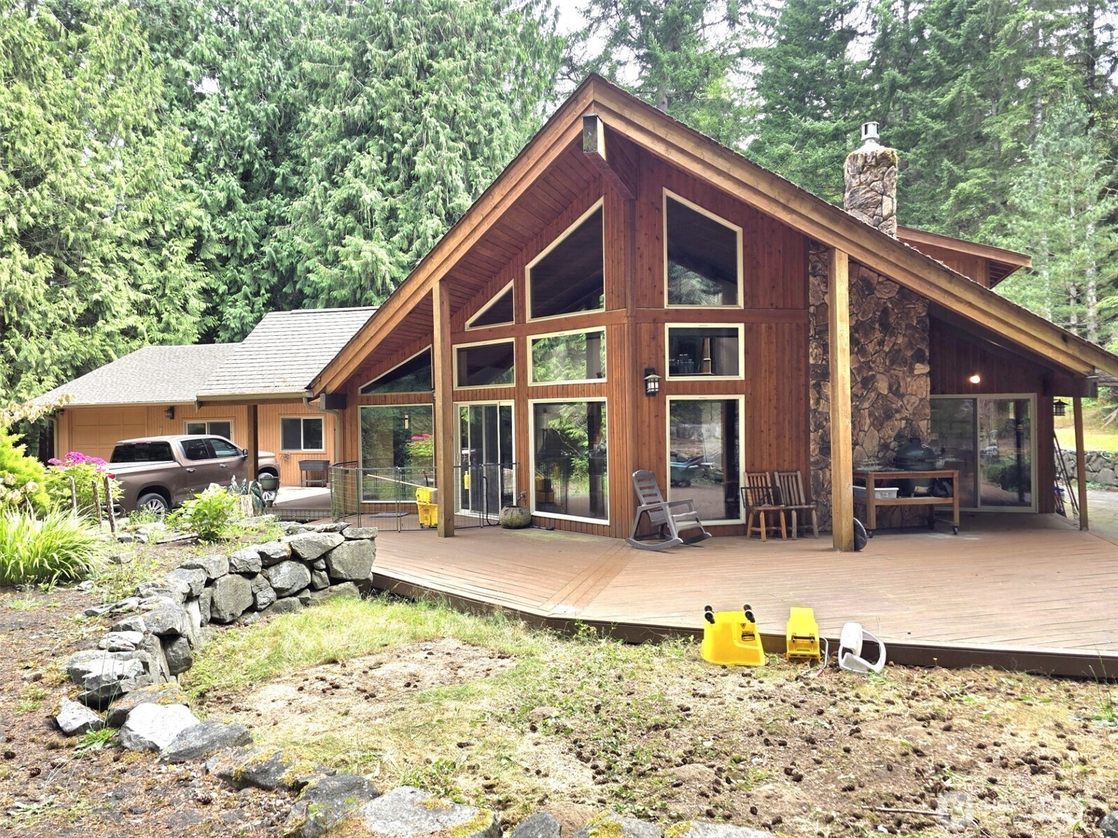6136 Puget Beach Road NE, Olympia, WA 98516