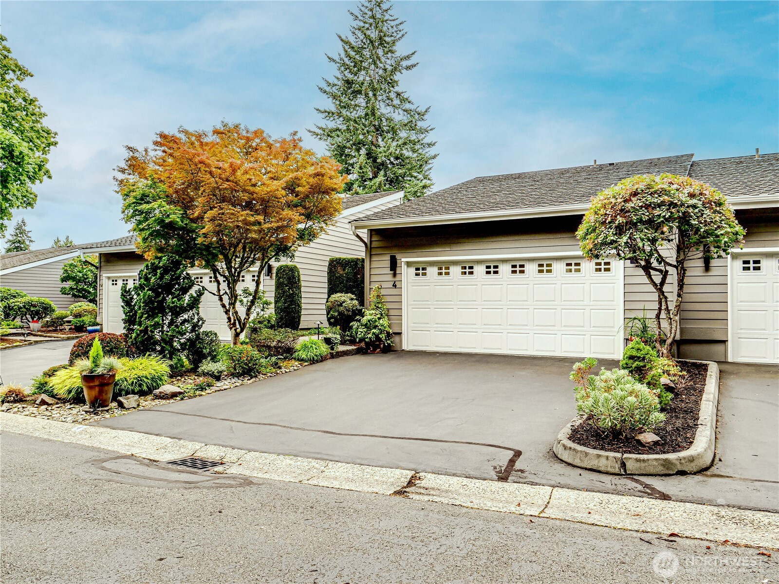 15000 Village Green Drive, Mill Creek, WA 98012