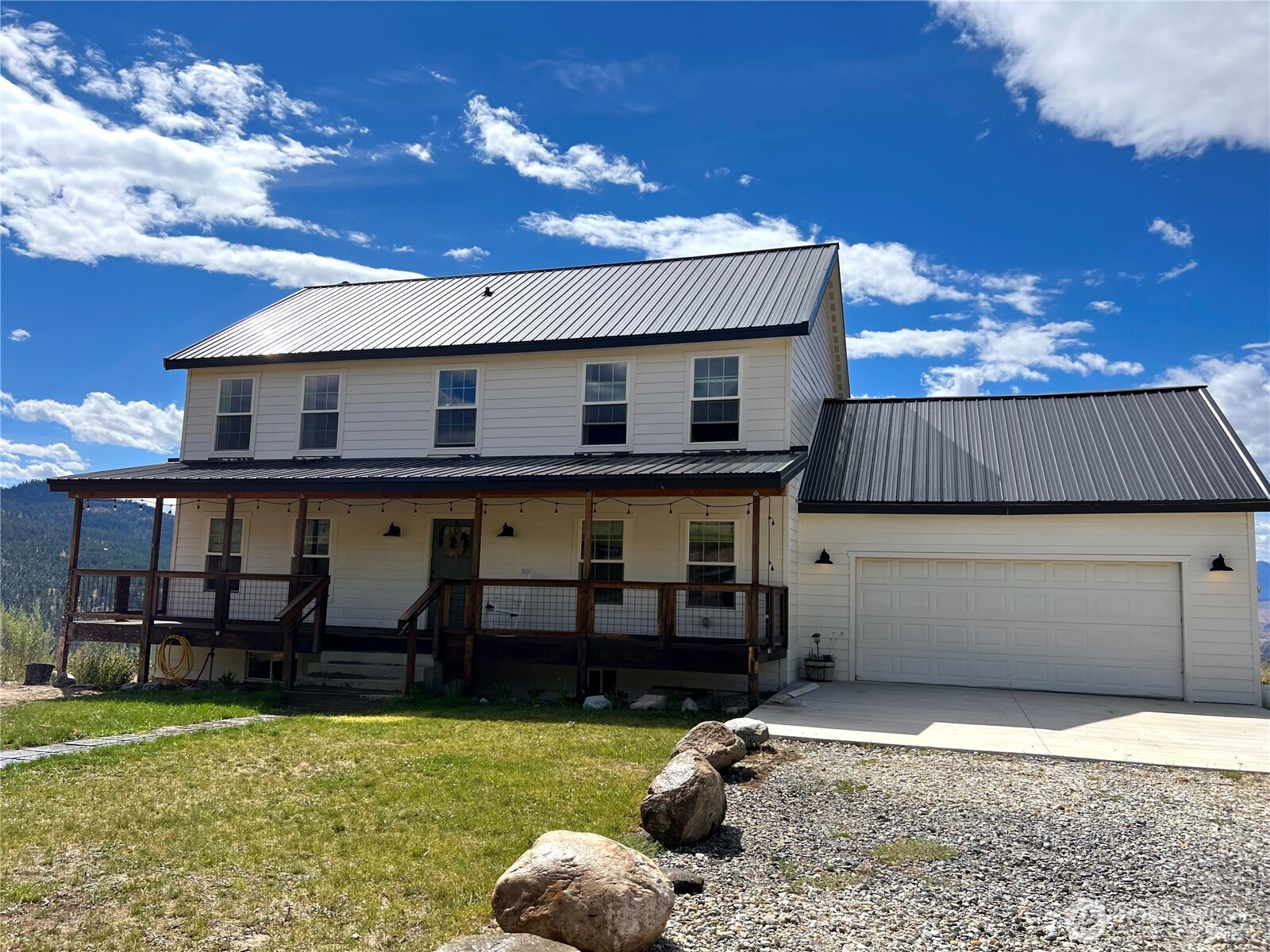 212 Nine Mile Road, Oroville, WA 98844
