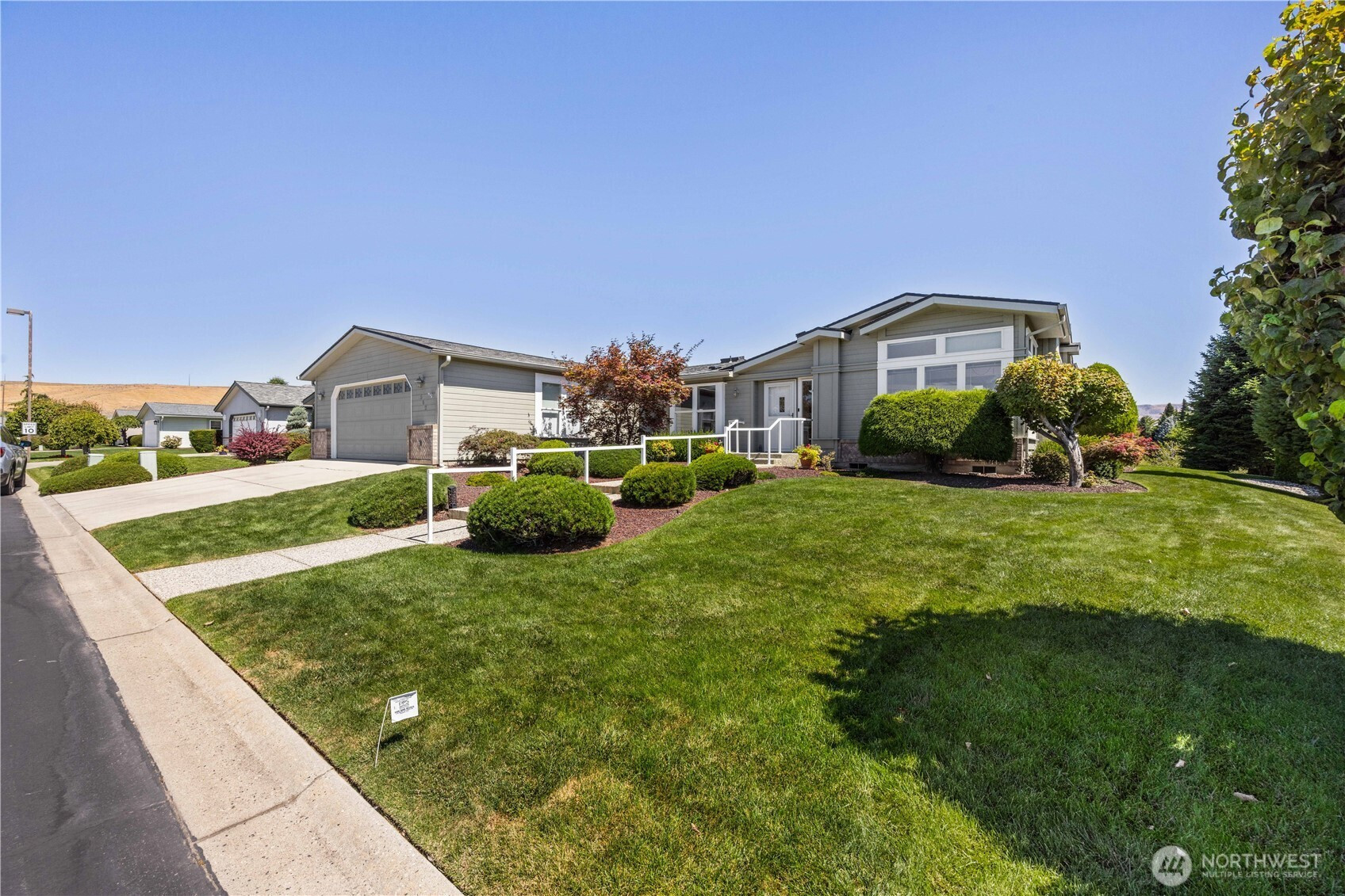 562 Canyon Drive, East Wenatchee, WA 98802