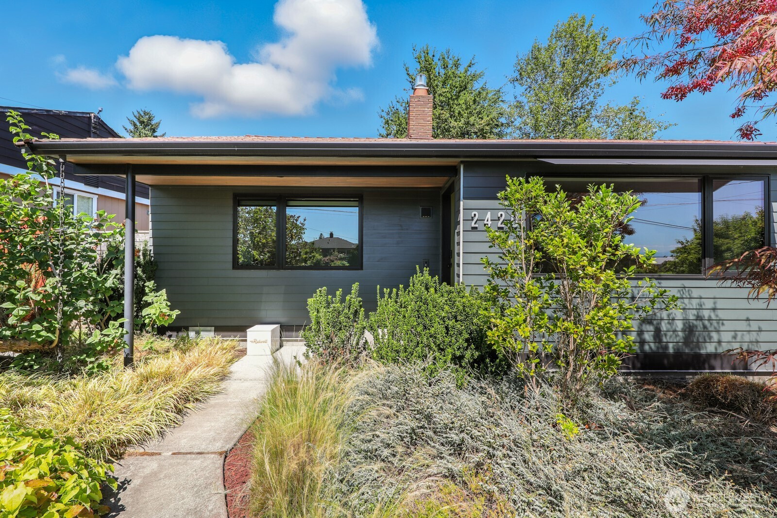 2420 S Brandon Street, Seattle, WA 98108