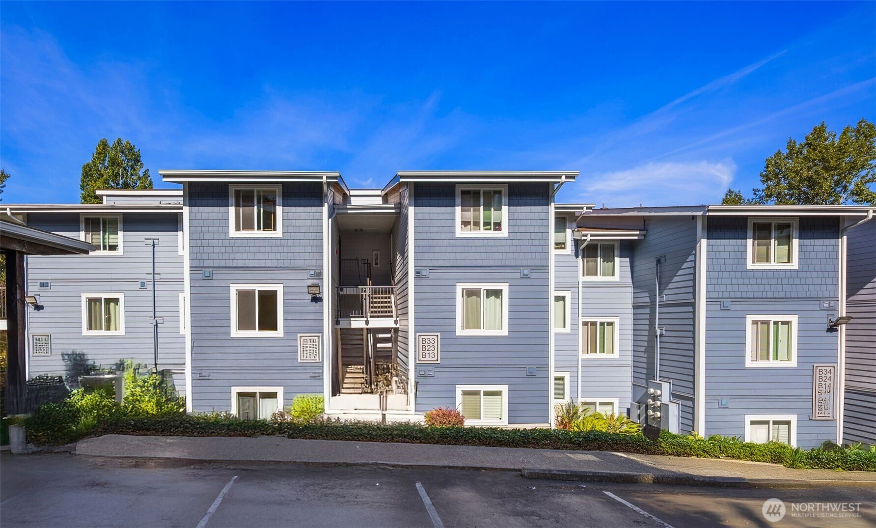 2511 S 248th St, Kent, WA 98032