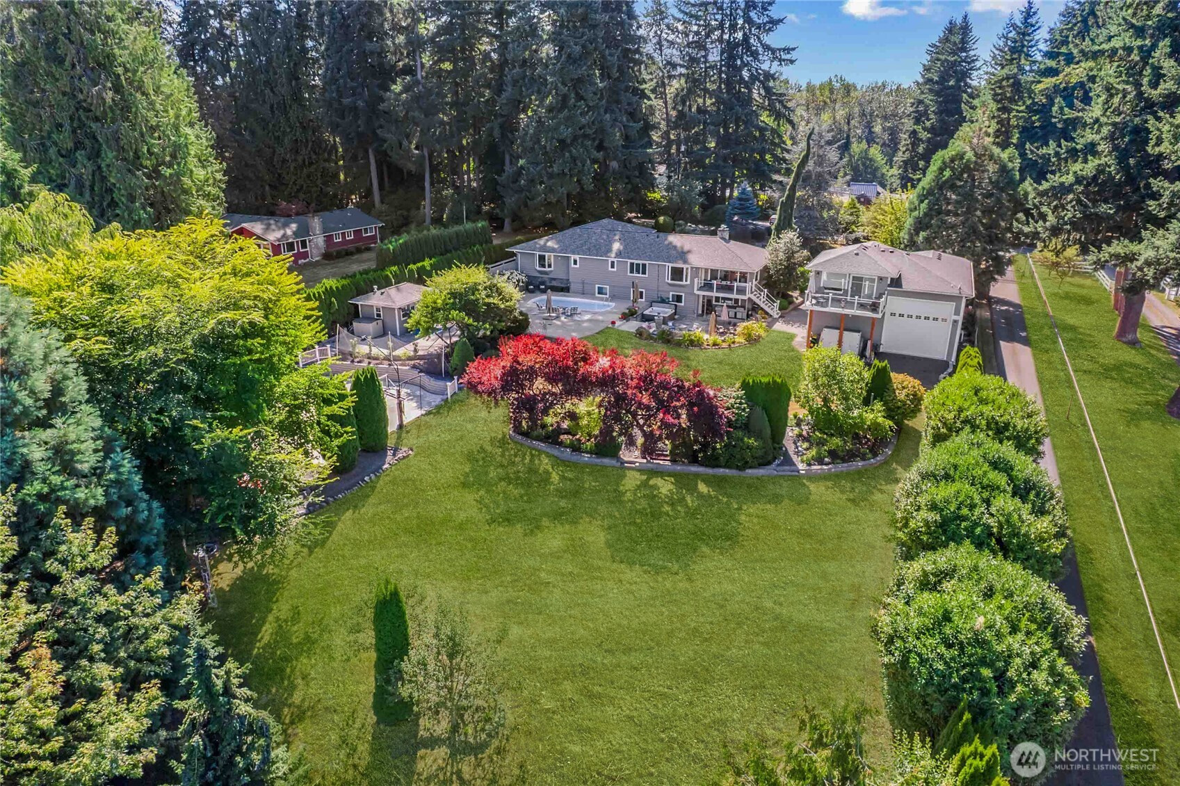 24215 75th Avenue SE, Woodinville, WA 98072