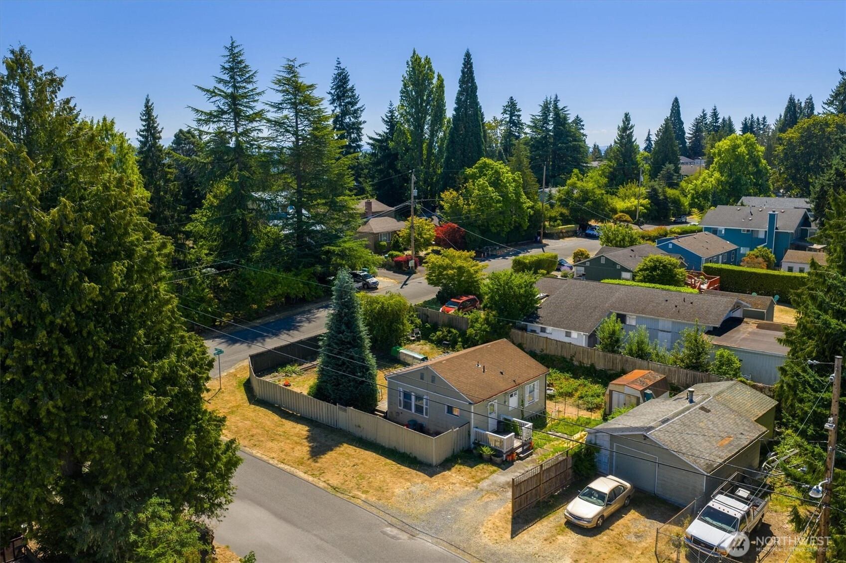 13757 39th Avenue NE, Seattle, WA 98125