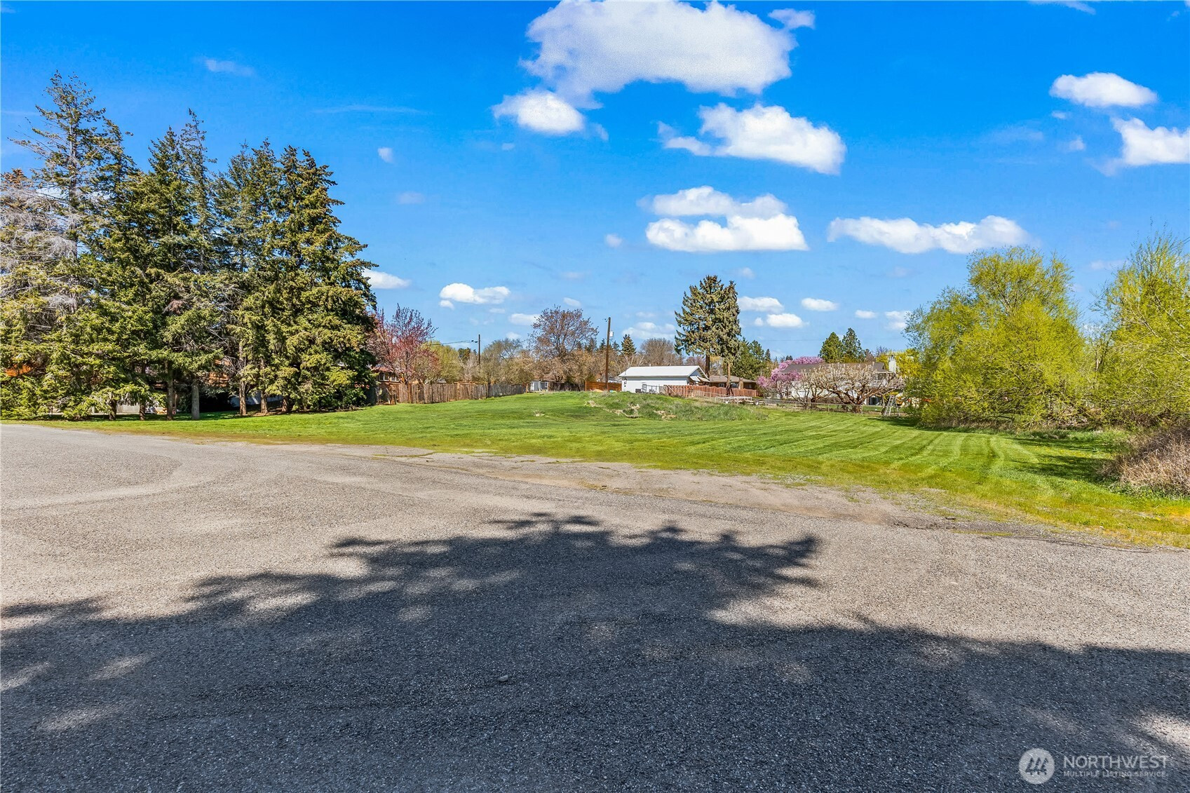 1 E 2nd Avenue, Ellensburg, WA 98926