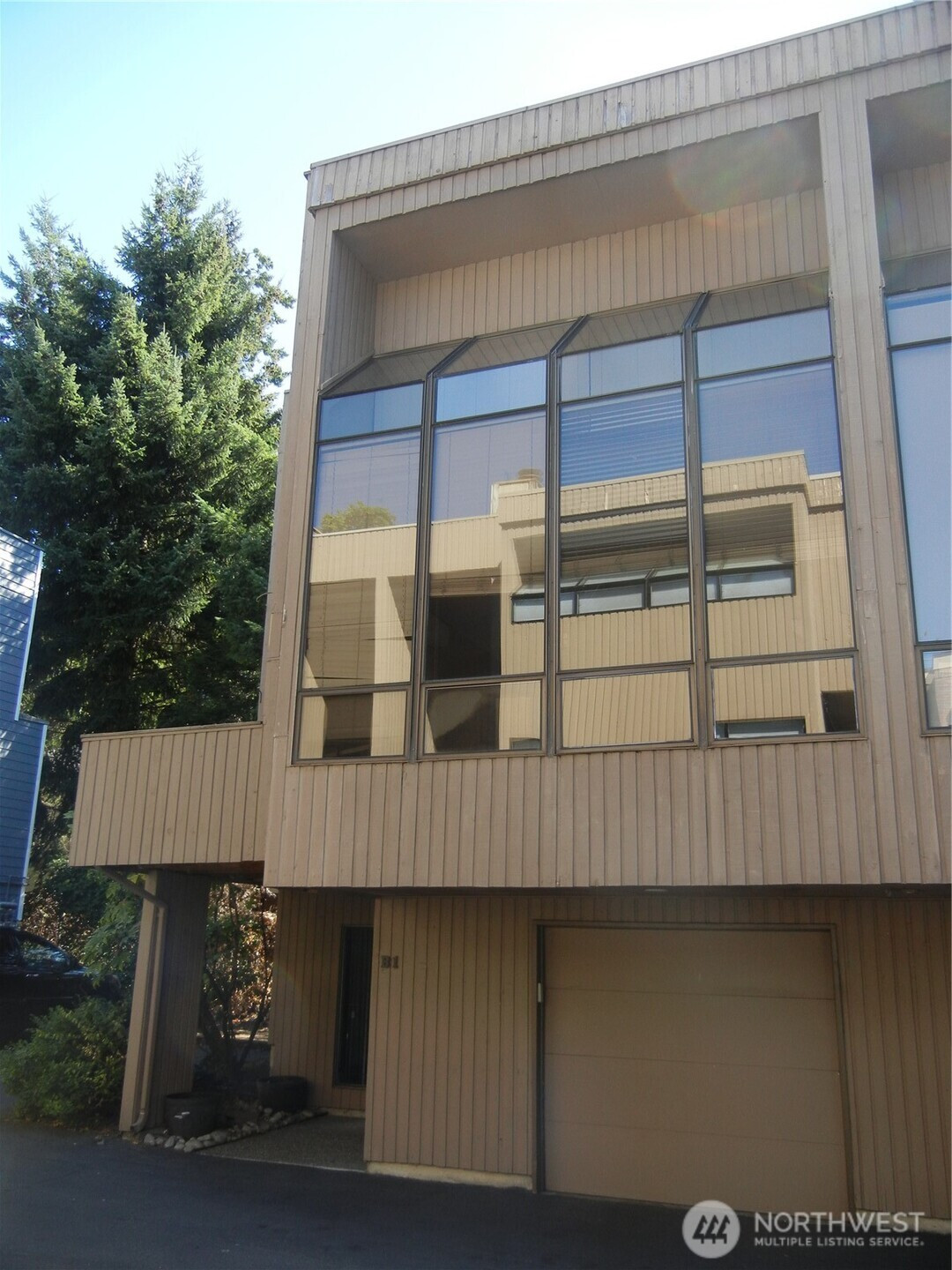 1415 N 200th Street, Shoreline, WA 98133