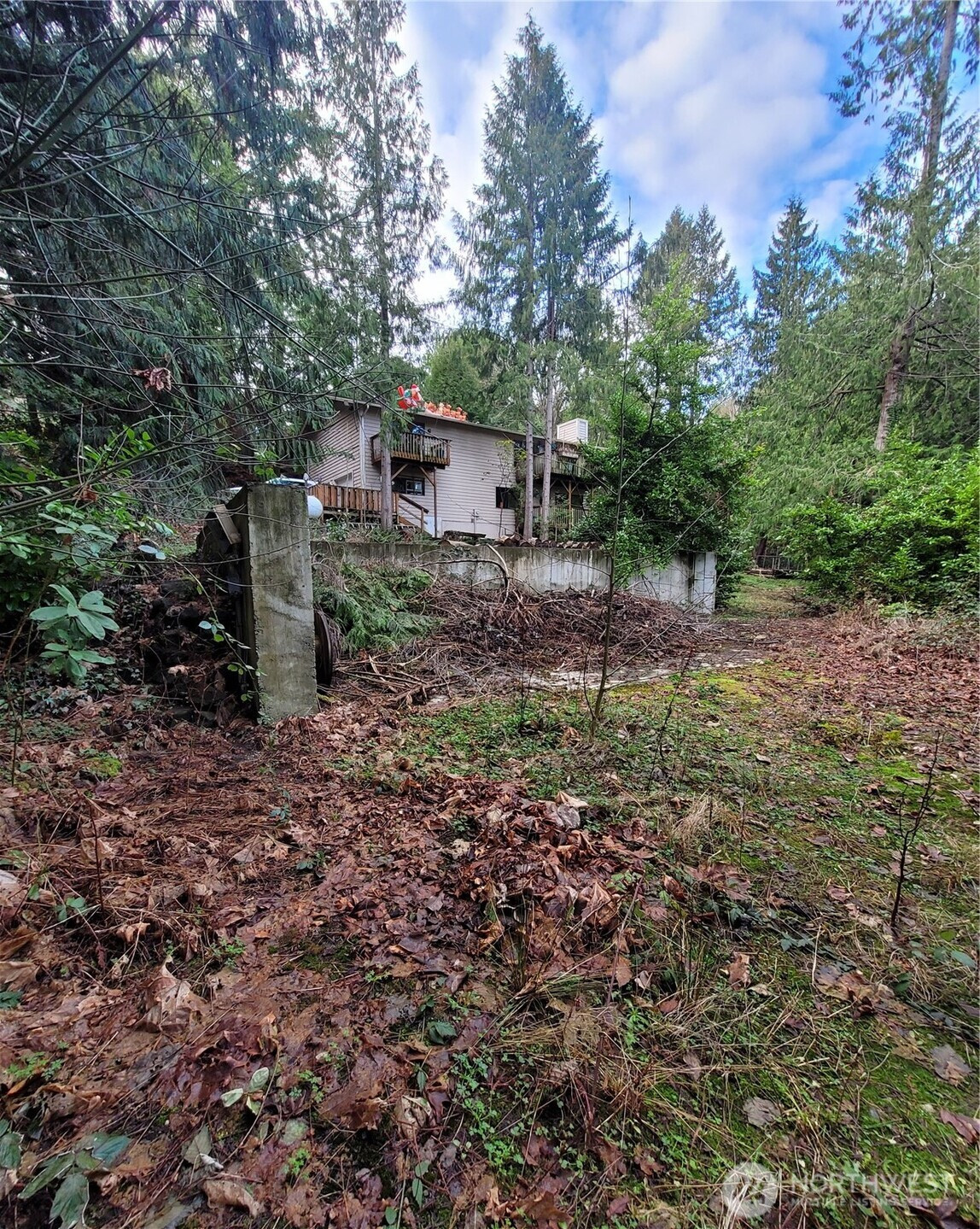 5062 NW El Camino Boulevard, Bremerton, WA 98312