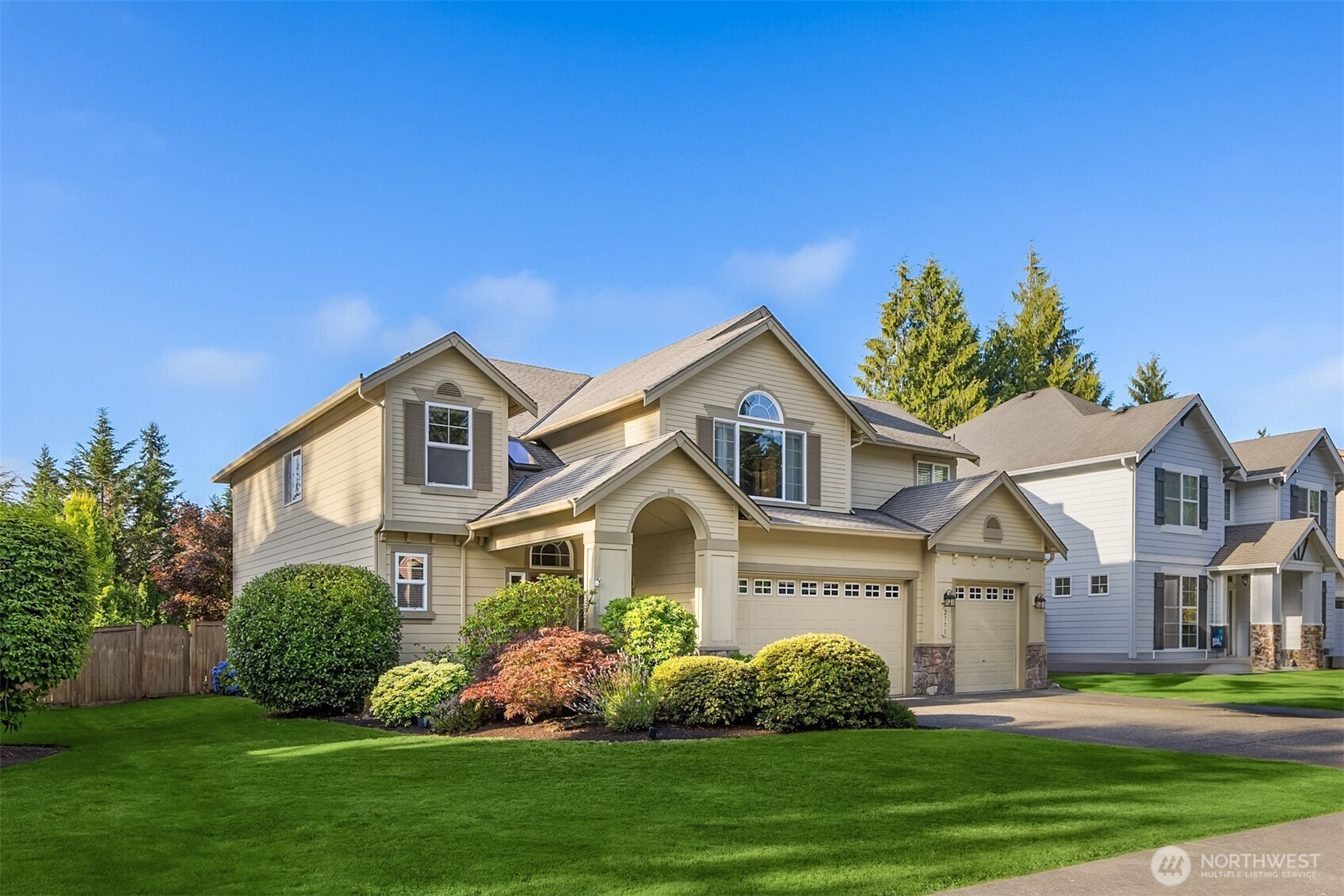 2771 NE Noll Valley Loop, Poulsbo, WA 98370