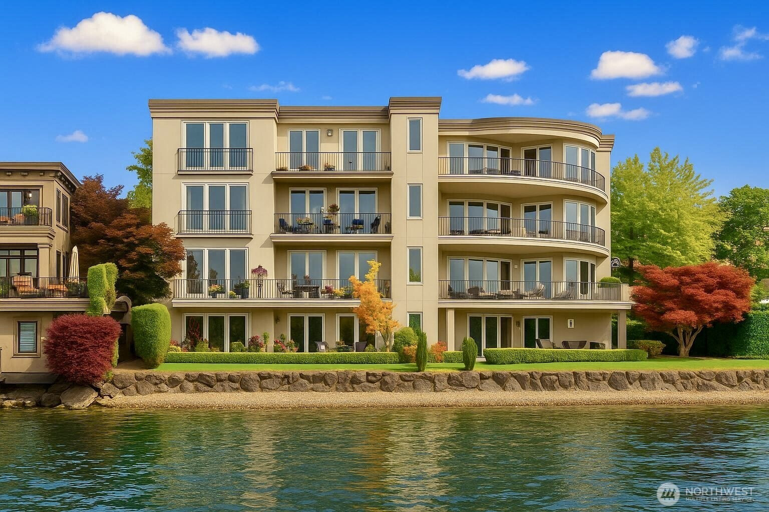 115 Lake Avenue W, Kirkland, WA 98033