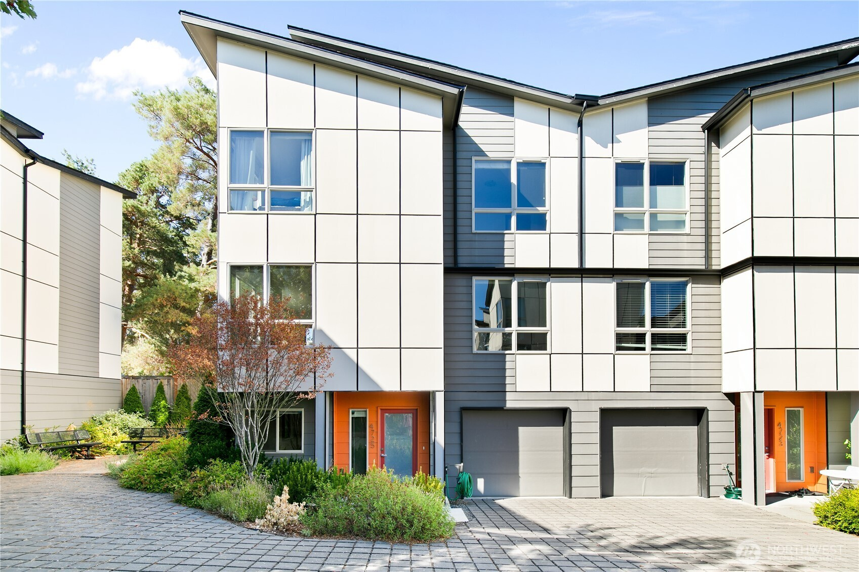 4725 35th Avenue S, Seattle, WA 98118
