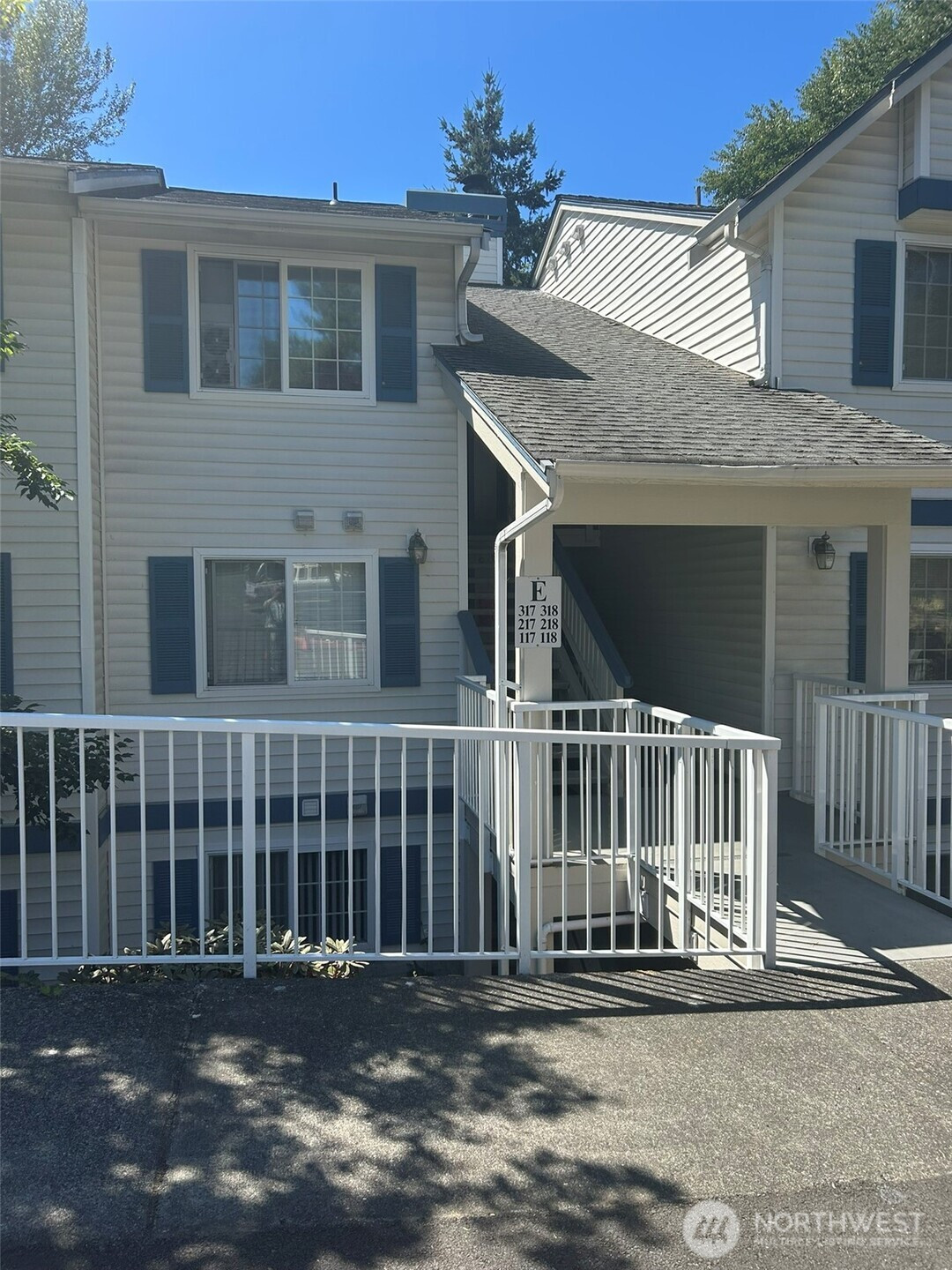 949 Aberdeen Avenue NE, Renton, WA 98056