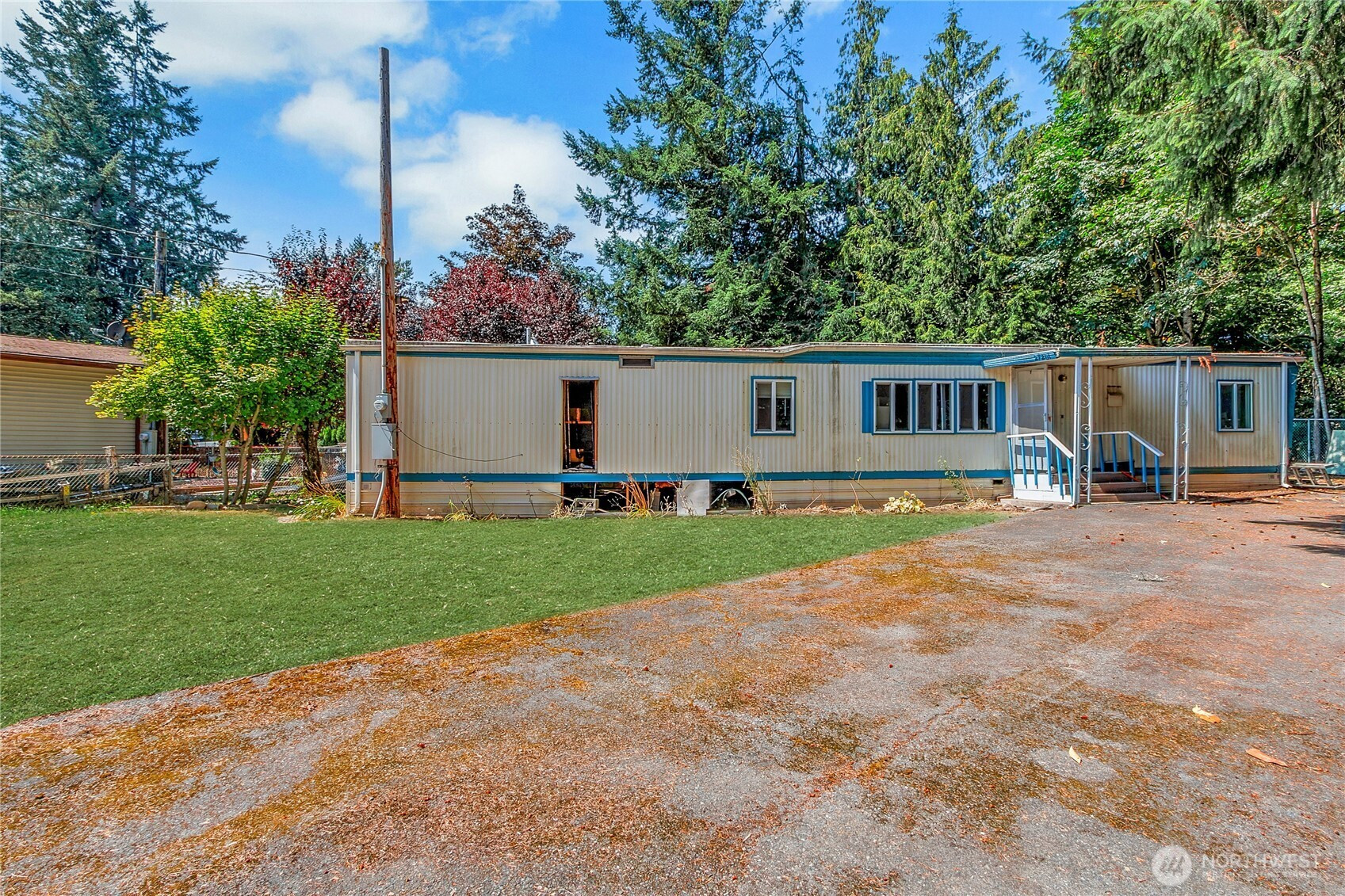 27201 222nd Avenue SE, Maple Valley, WA 98038
