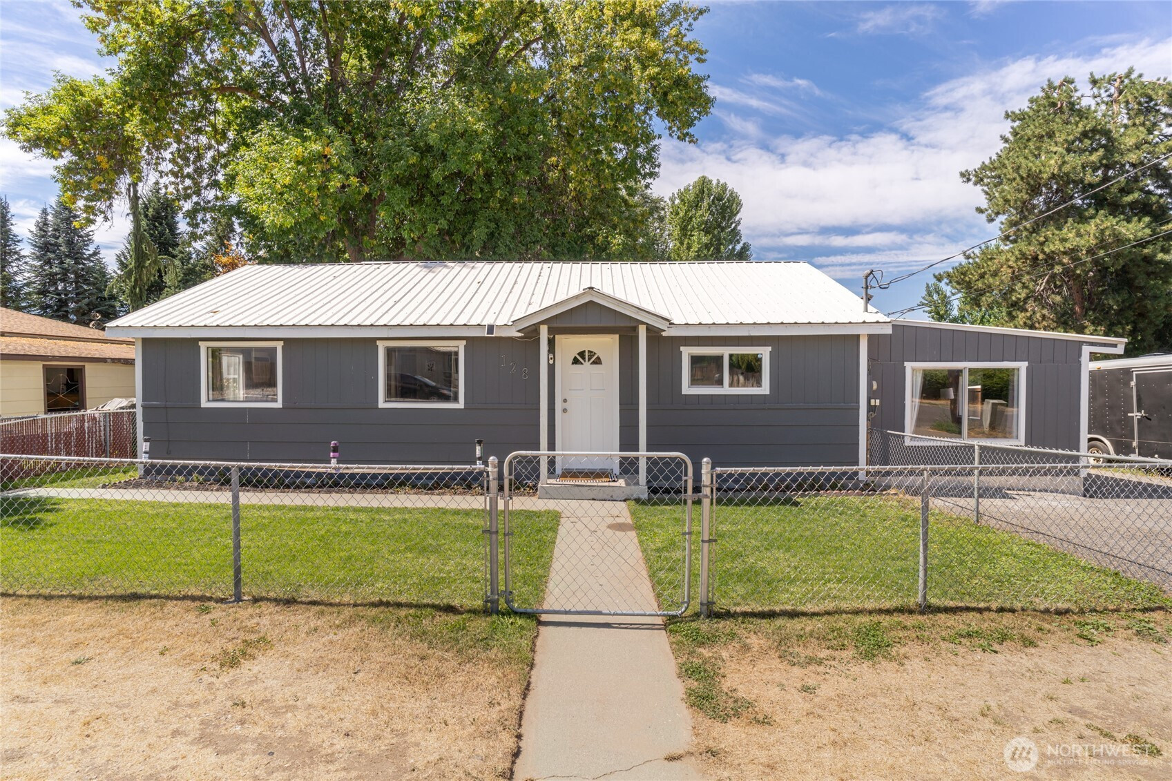 128 N June Avenue, East Wenatchee, WA 98802