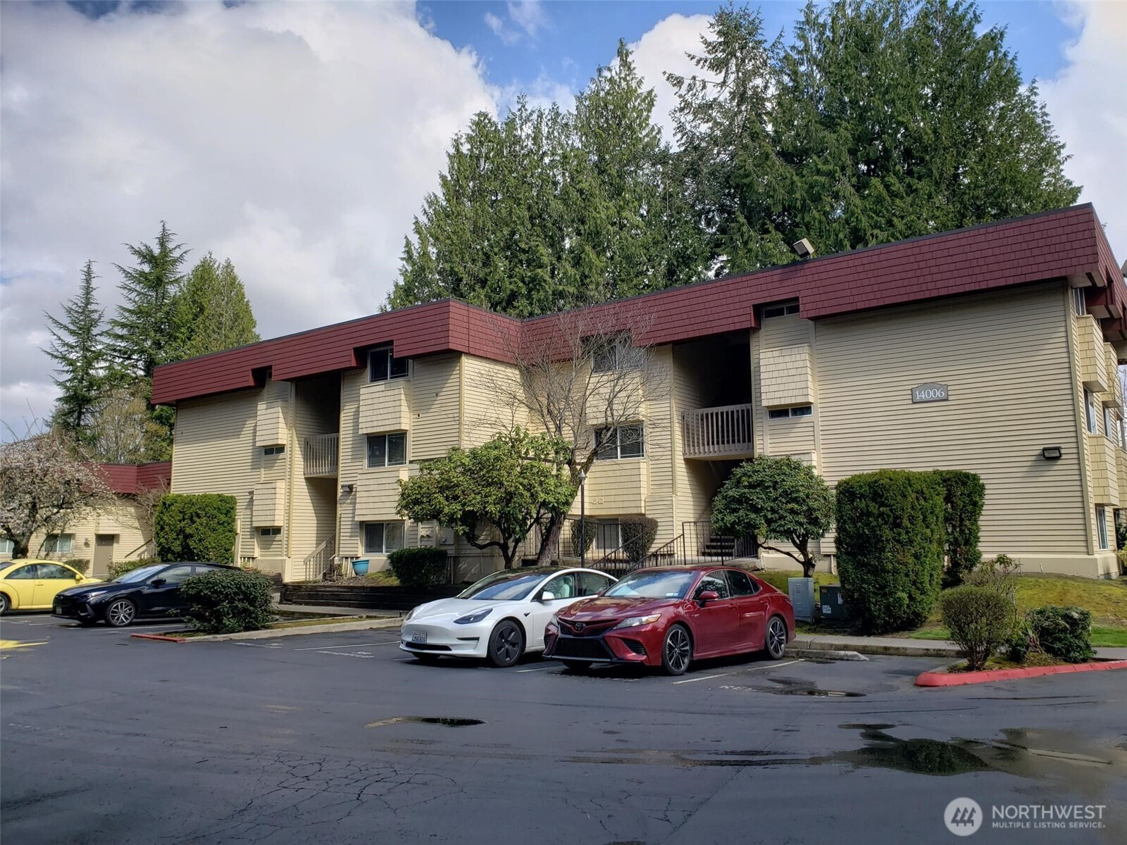 14006 SE 6th Street, Bellevue, WA 98007